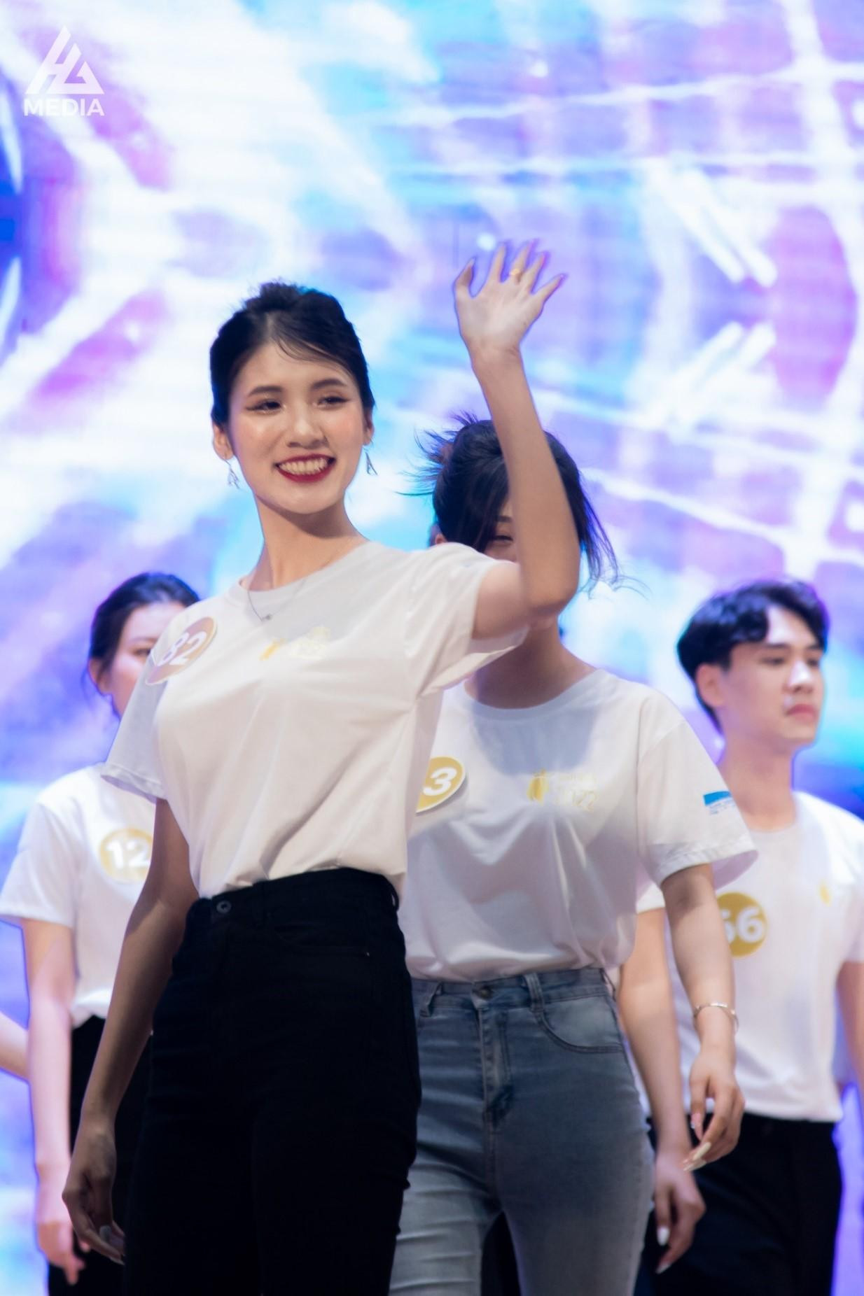 Thí sinh Nguyễn Như Quỳnh – Học viện Thanh thiếu niên Việt Nam. Thí sinh Nguyễn Như Quỳnh – Học viện Thanh thiếu niên Việt Nam.