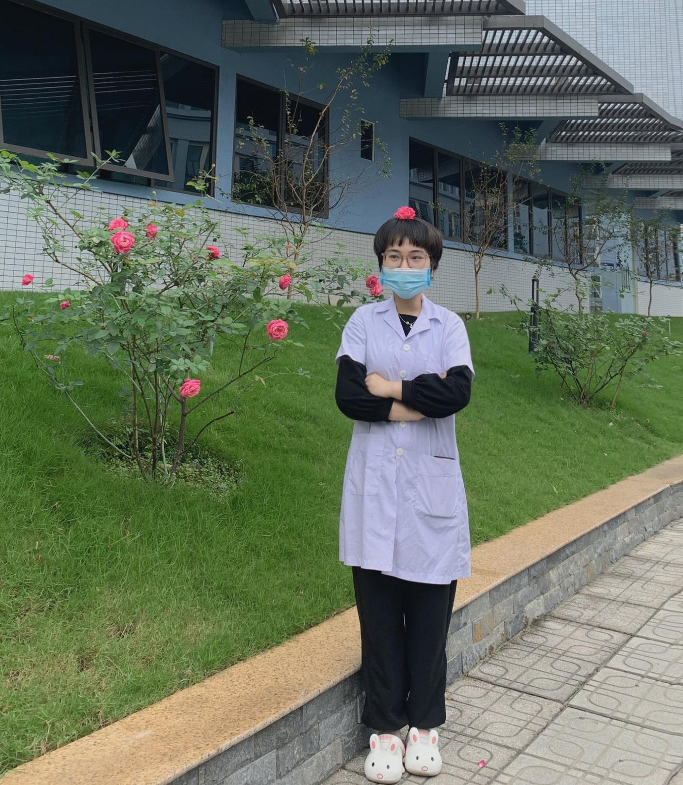 Thu Trang chia sẻ: "Chúng ta hãy cứ làm những điều bình thường theo cách phi thường, cố gắng không ngừng để trở thành người truyền cảm hứng cho những người xung quanh."