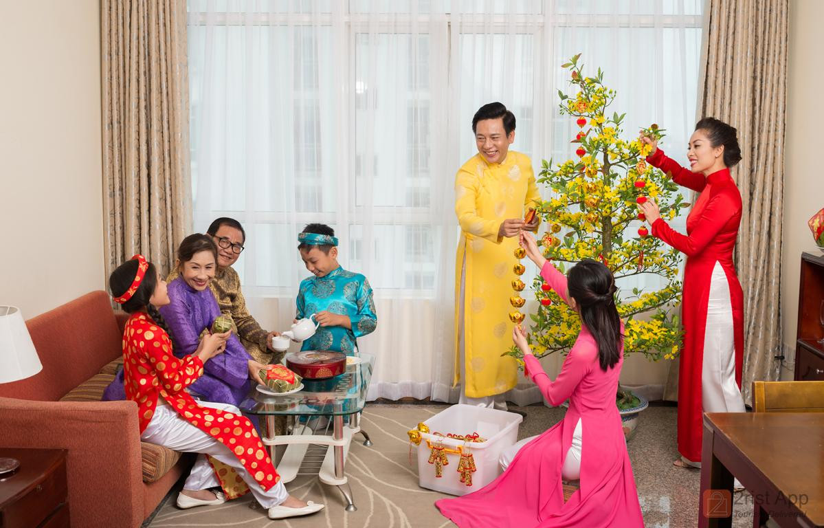 Cần cân nhắc kỹ trước khi mua sắm đồ chuẩn bị Tết. Ảnh: Internet Cần cân nhắc kỹ trước khi mua sắm đồ chuẩn bị Tết. Ảnh: Internet