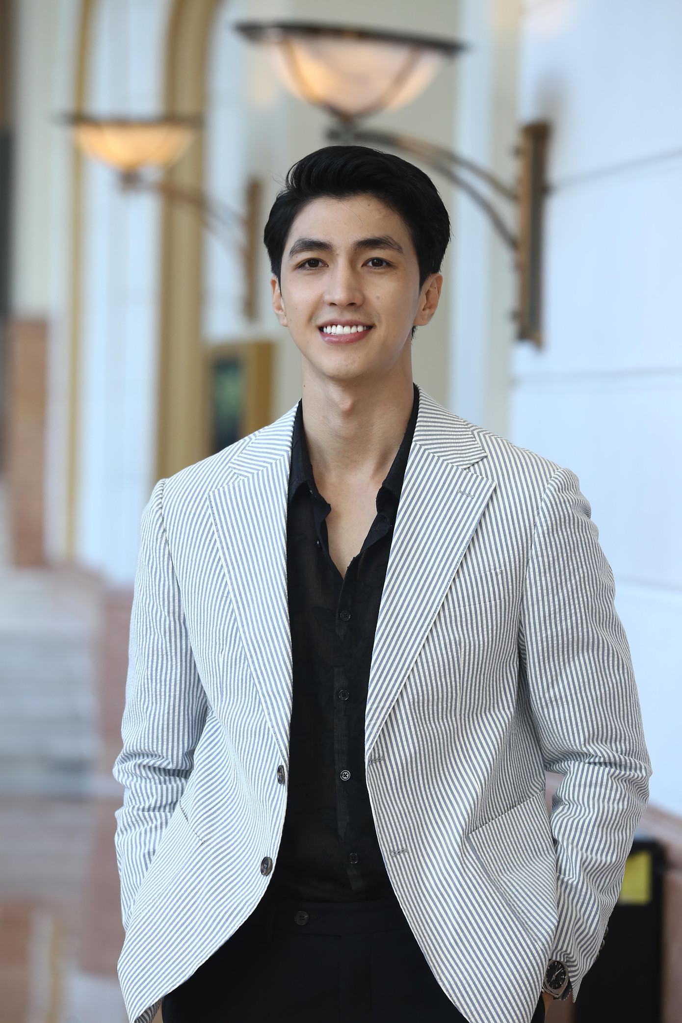 Diễn viên Bình An.