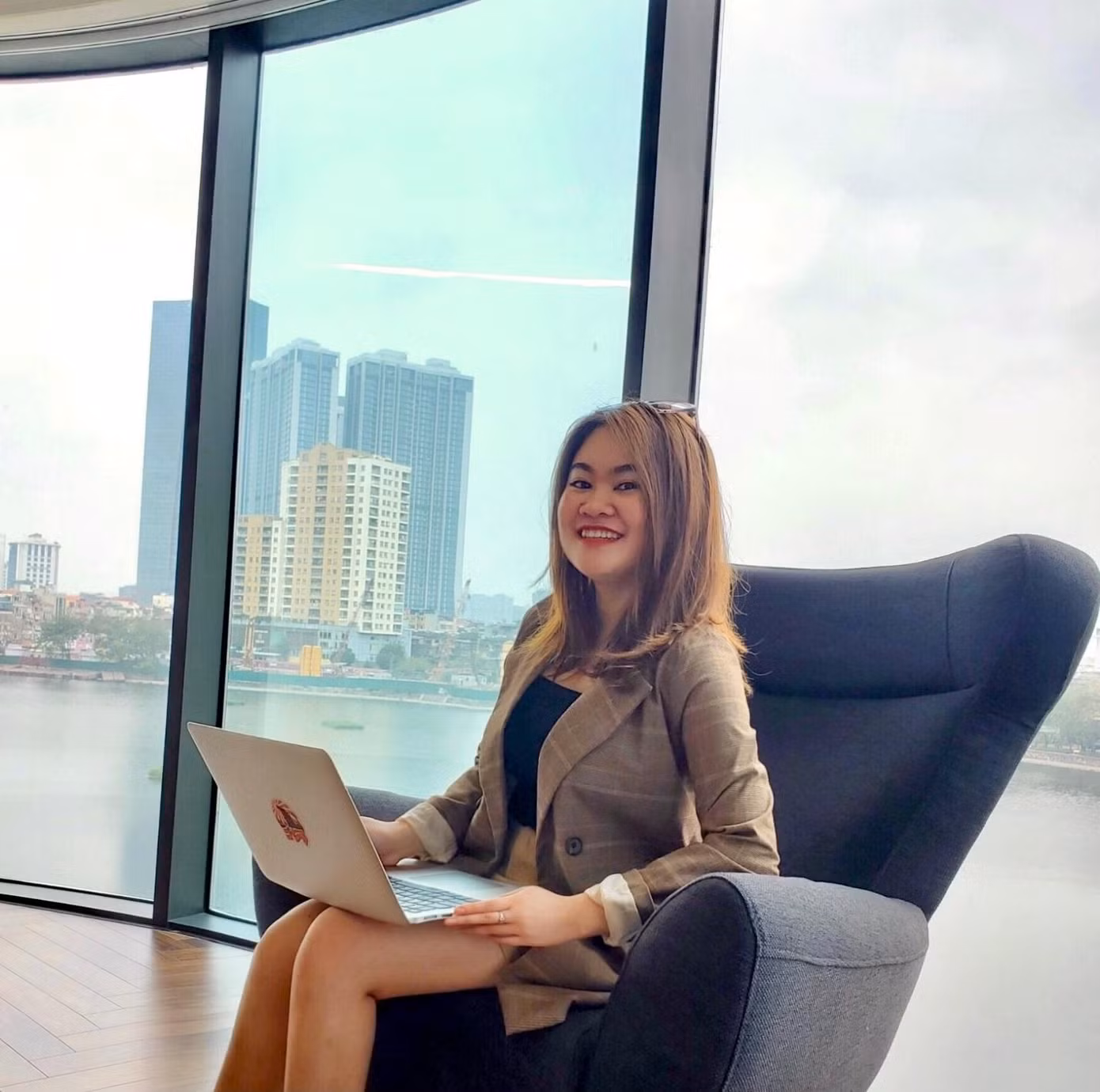 Vũ Thùy Linh (sinh năm 2000, đến từ Phú Thọ) đang theo học ngành Công nghệ Sinh học, thuộc Khoa Hóa &amp; Môi trường, Trường Đại học Thủy lợi.