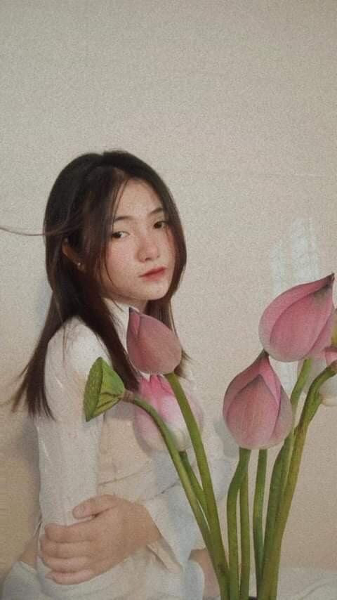 Hoàng Huệ đang là sinh viên năm 2 tại trường Cao đẳng Dược TW Hải Dương.