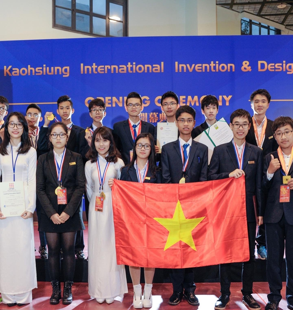 Thắng xuất sắc giành Huy chương Đồng Khoa học Kỹ Thuật Quốc Tế tại Đài Loan 2015.