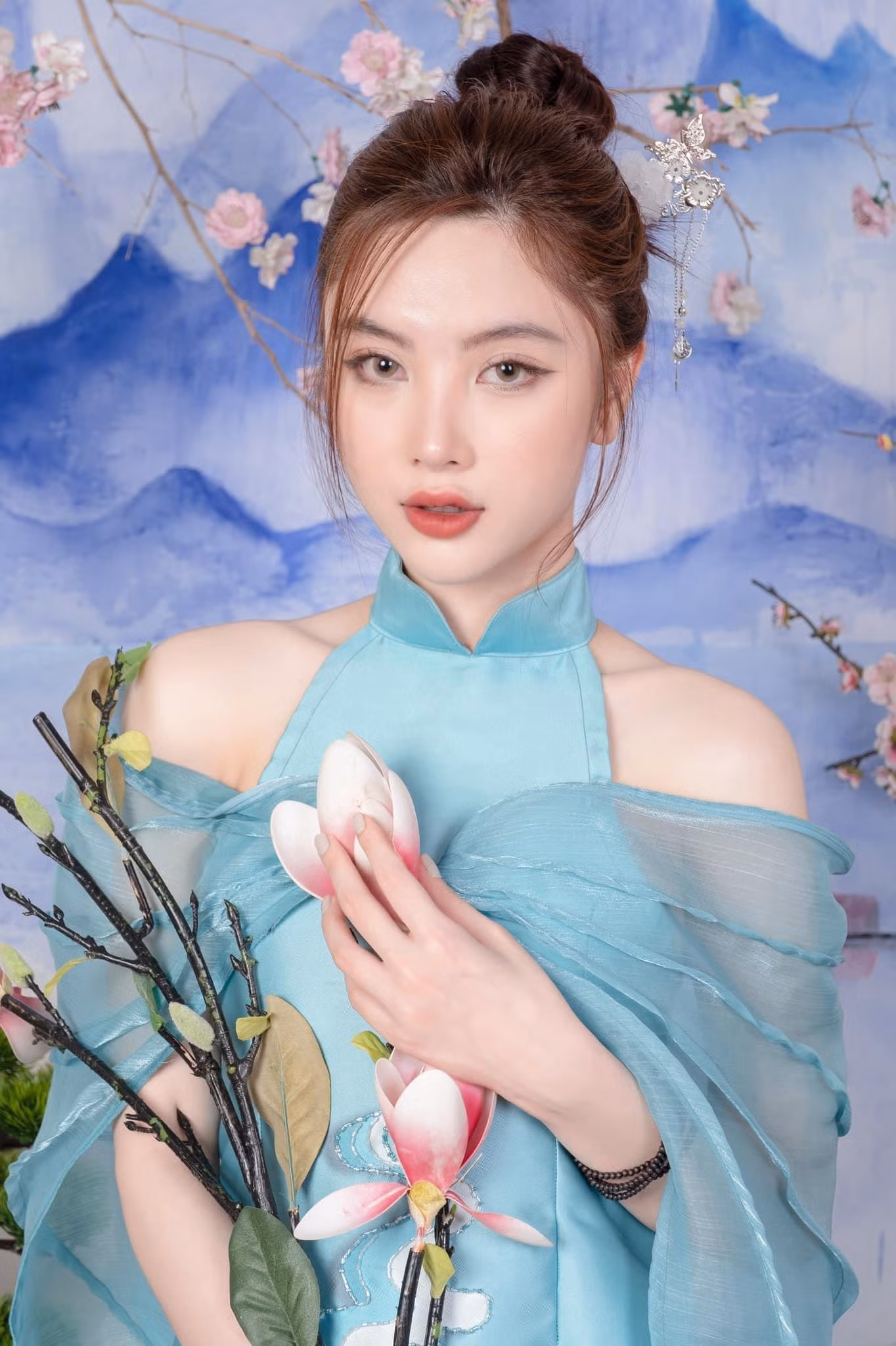 Cô gái sinh năm 1999 mong được khẳng định bản thân là một người phụ nữ mạnh mẽ, dám nghĩ, dám nói và dám làm