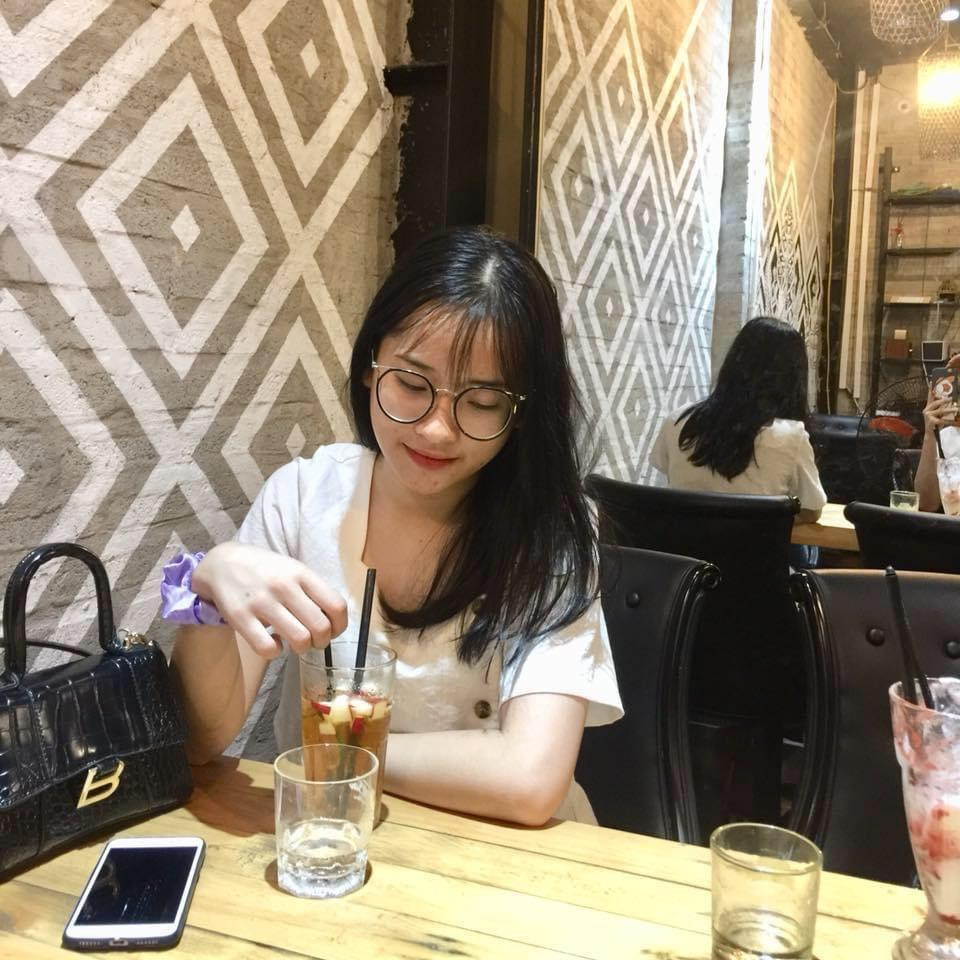 Với Hạnh, để chinh phục được thành công thì bản thân không ngừng kiên trì, nỗ lực học hỏi.