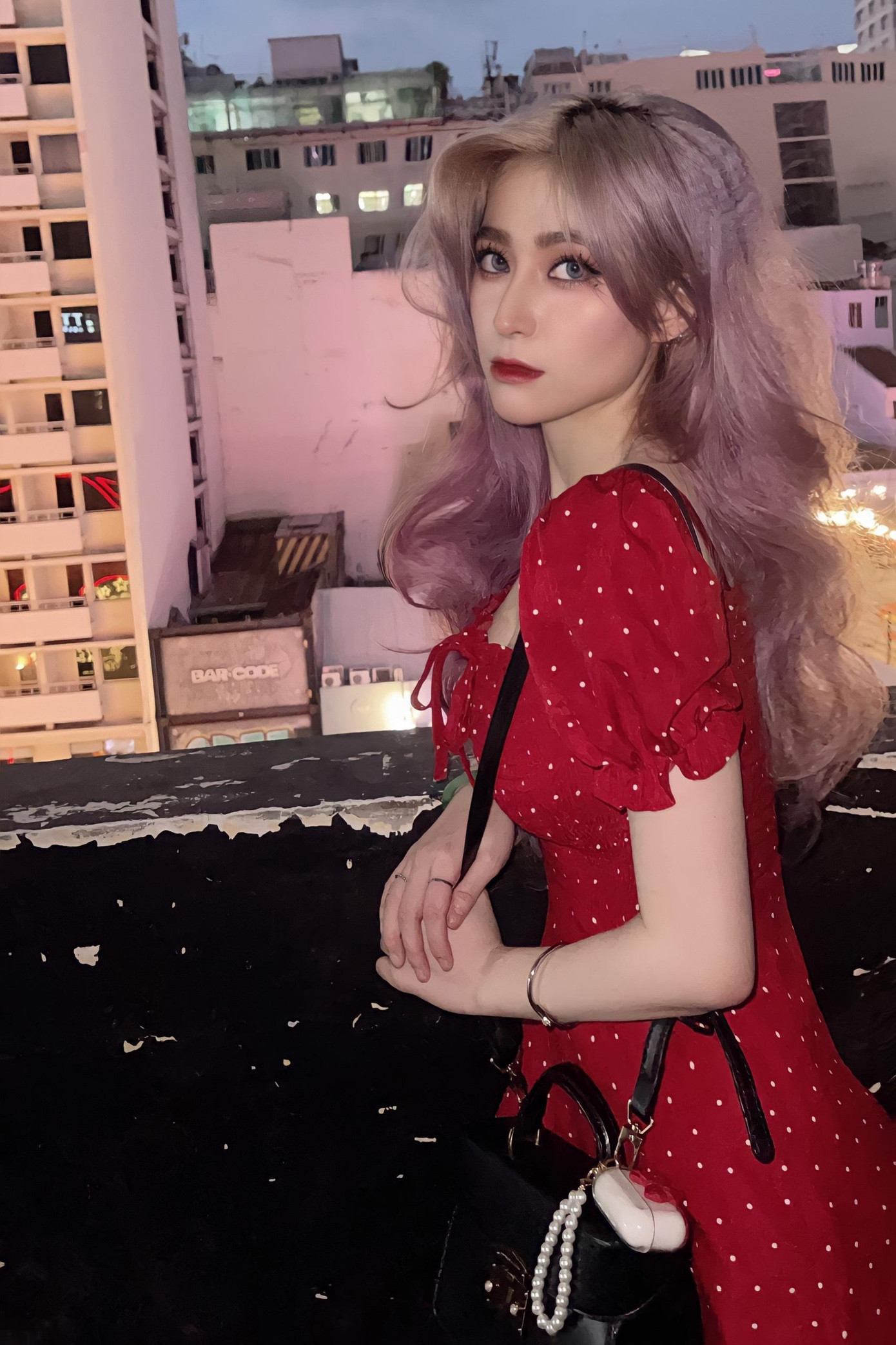 Mong ước lớn nhất của cô gái sinh năm 2001 là trở thành một người thành đạt và có tiếng nói trong xã hội. Mong ước lớn nhất của cô gái sinh năm 2001 là trở thành một người thành đạt và có tiếng nói trong xã hội.