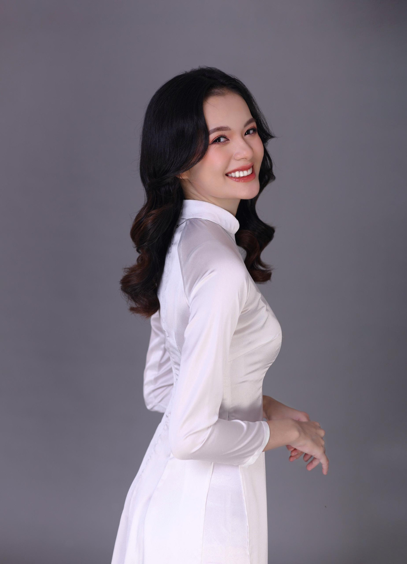 Nguyễn Ngọc Mỹ Tiên (sinh năm 2003), hiện đang là sinh viên ngành Tài chính – Ngân hàng của trường Đại học Văn Hiến, Thành phố Hồ Chí Minh. Nguyễn Ngọc Mỹ Tiên (sinh năm 2003), hiện đang là sinh viên ngành Tài chính – Ngân hàng của trường Đại học Văn Hiến, Thành phố Hồ Chí Minh.