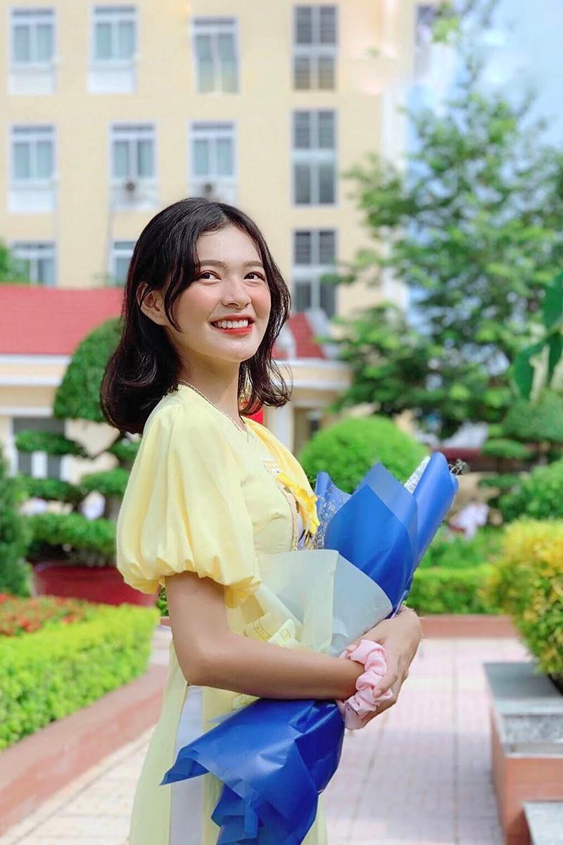 Với Mỹ Tiên, các công tác xã hội giúp Tiên được đến gần hơn, có cơ hội được chia sẻ nhiều hơn với mọi người và có thể hiểu hơn về cuộc sống đầy màu sắc xung quanh. Với Mỹ Tiên, các công tác xã hội giúp Tiên được đến gần hơn, có cơ hội được chia sẻ nhiều hơn với mọi người và có thể hiểu hơn về cuộc sống đầy màu sắc xung quanh.