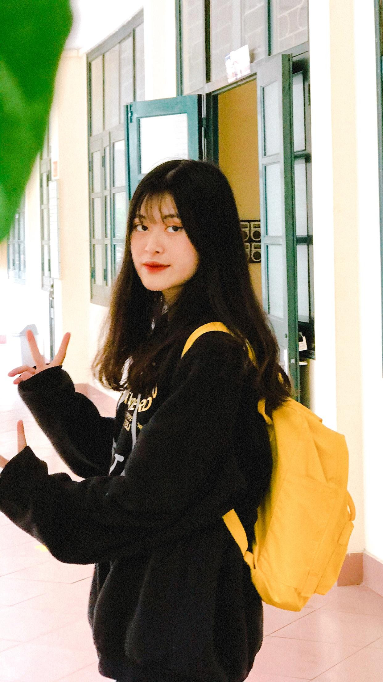 Cô nàng chia sẻ: "Với mình, đánh đổi thời gian, tiền bạc, tuổi trẻ cho những bài học là vô cùng xứng đáng."