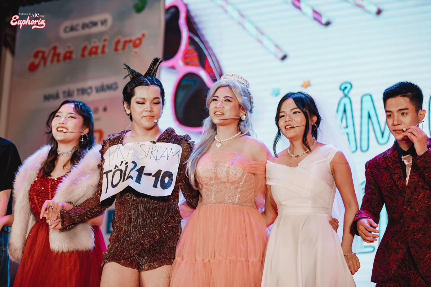 Những tâm huyết và nỗ lực của các thành viên đội Kịch đã đem đến thành công cho tiết mục.