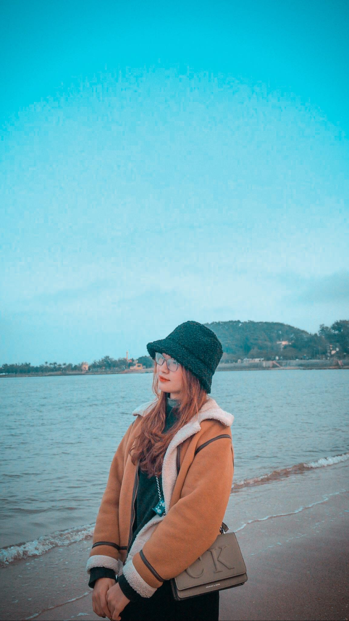 Nguyễn Ngọc Anh, 21 tuổi, sinh viên năm 3 chuyên ngành Kiểm toán Chất lượng cao, HV Ngân hàng. Nguyễn Ngọc Anh, 21 tuổi, sinh viên năm 3 chuyên ngành Kiểm toán Chất lượng cao, HV Ngân hàng.