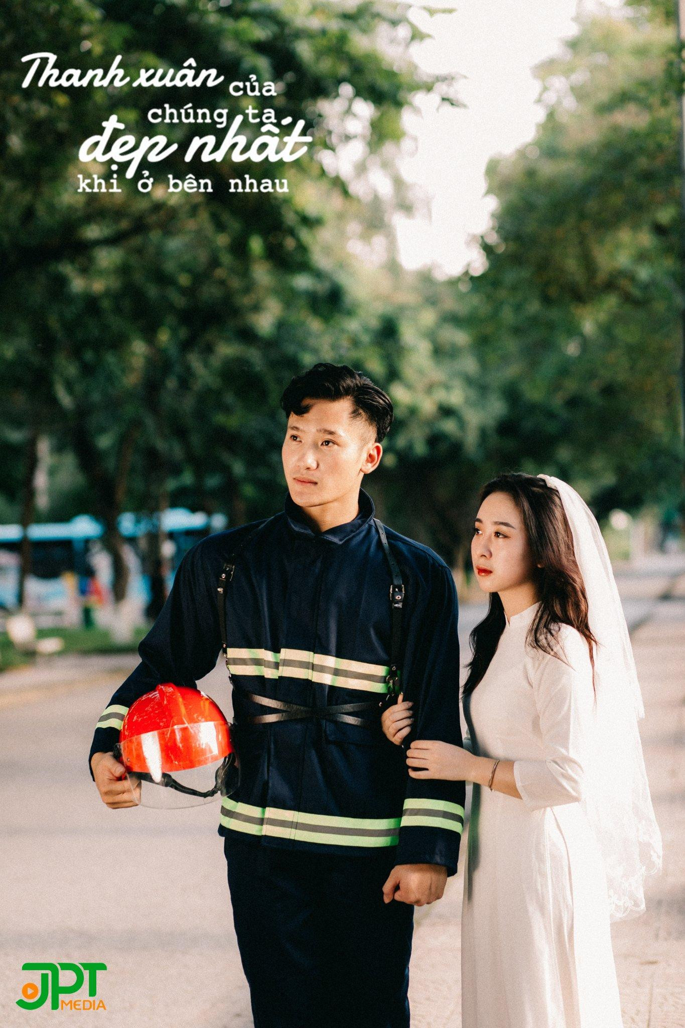 Bộ ảnh mang tên "Lính cứu hỏa và hậu phương".