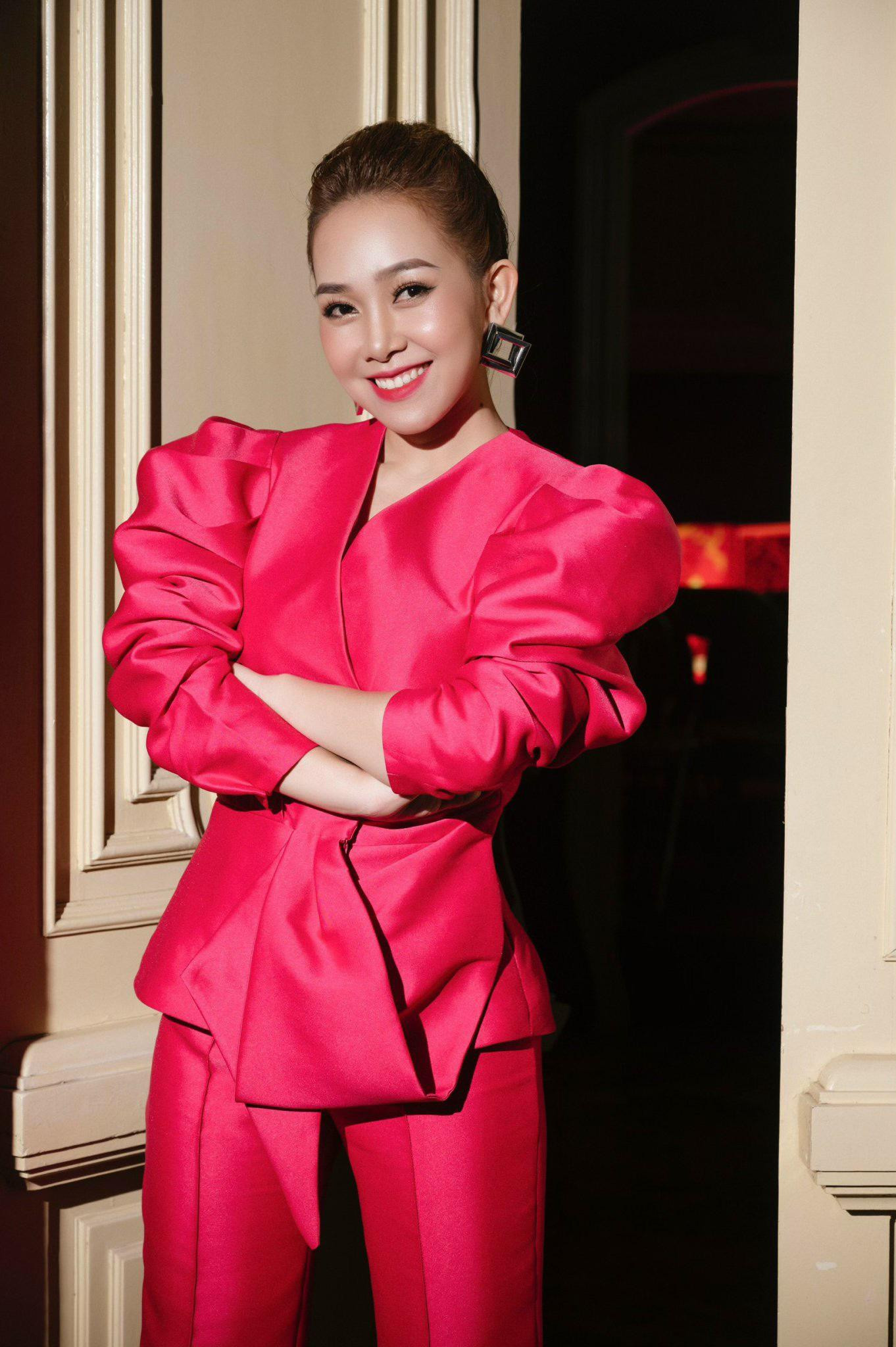 Quách Mai Thy – Ca sĩ được yêu thích nhất Sao Mai 2019. Quách Mai Thy – Ca sĩ được yêu thích nhất Sao Mai 2019.