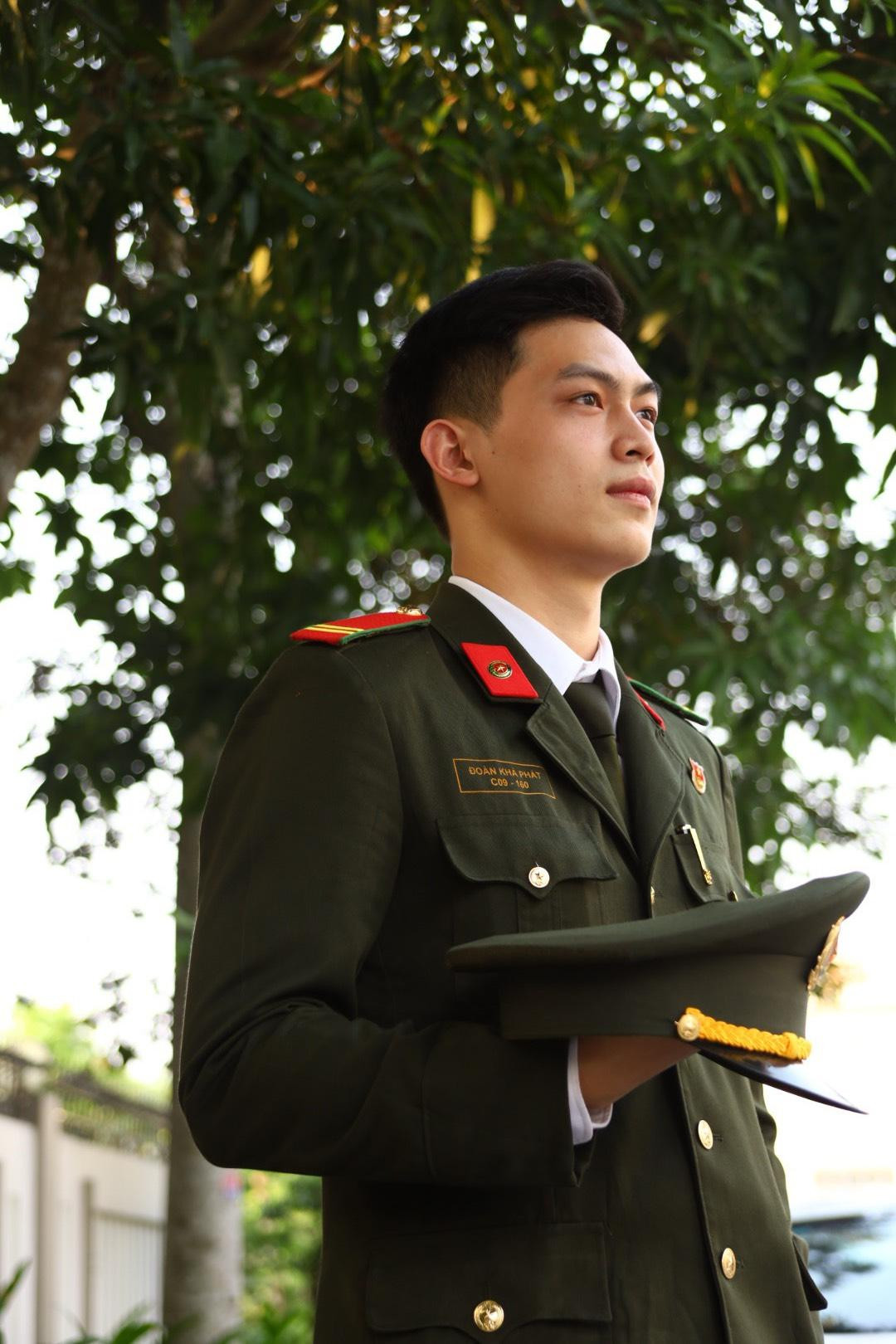 Đoàn Khả Phát hiện đang công tác và học tập tại K01 Bộ Tư lệnh Cảnh vệ - Bộ Công an. Đoàn Khả Phát hiện đang công tác và học tập tại K01 Bộ Tư lệnh Cảnh vệ - Bộ Công an.