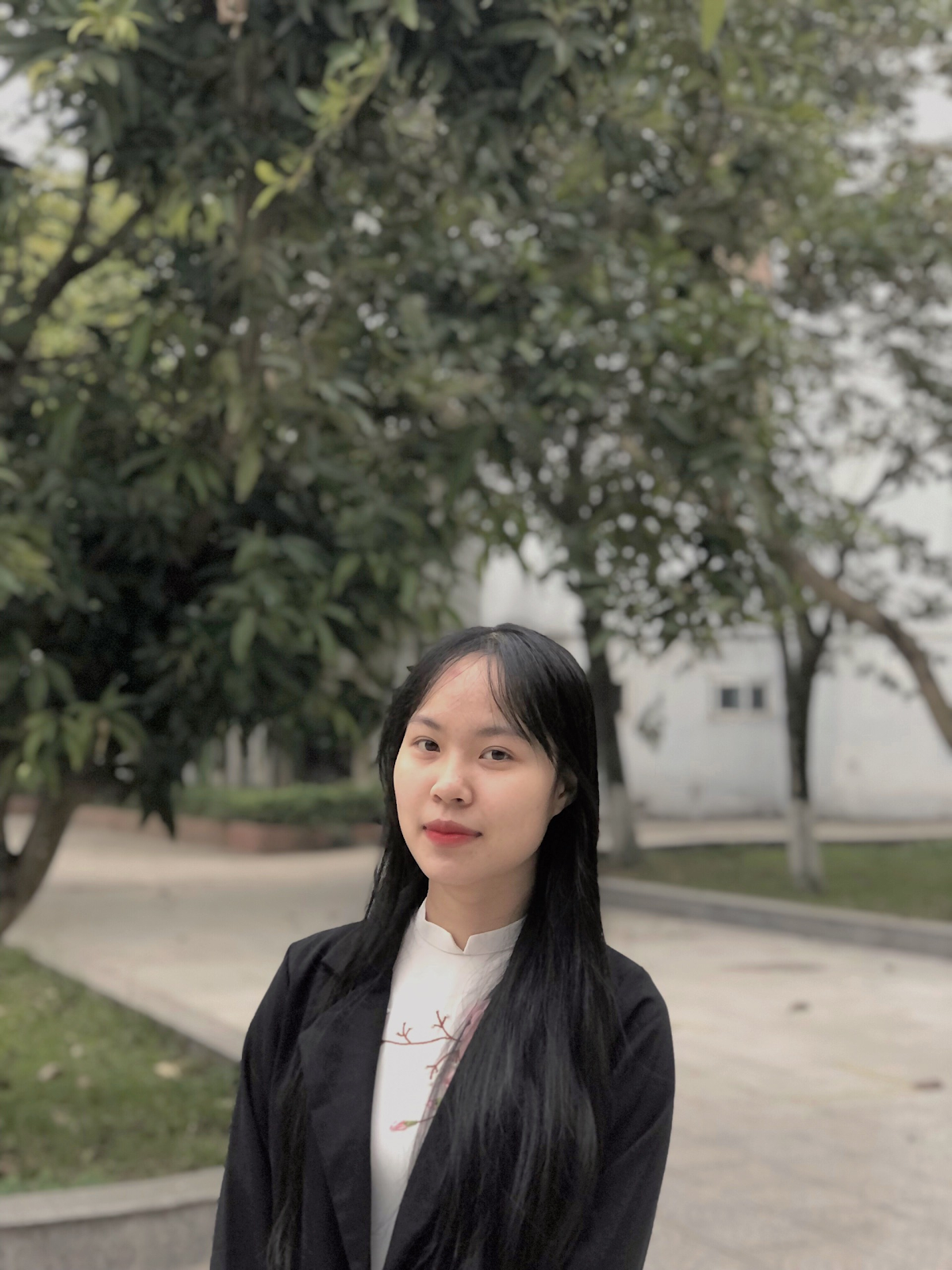 Ngô Xuân Hương (sinh năm 2000) là sinh viên lớp Ngôn ngữ Trung B K41 – Trường Ngoại ngữ, Đại học Thái Nguyên. Ngô Xuân Hương (sinh năm 2000) là sinh viên lớp Ngôn ngữ Trung B K41 – Trường Ngoại ngữ, Đại học Thái Nguyên.