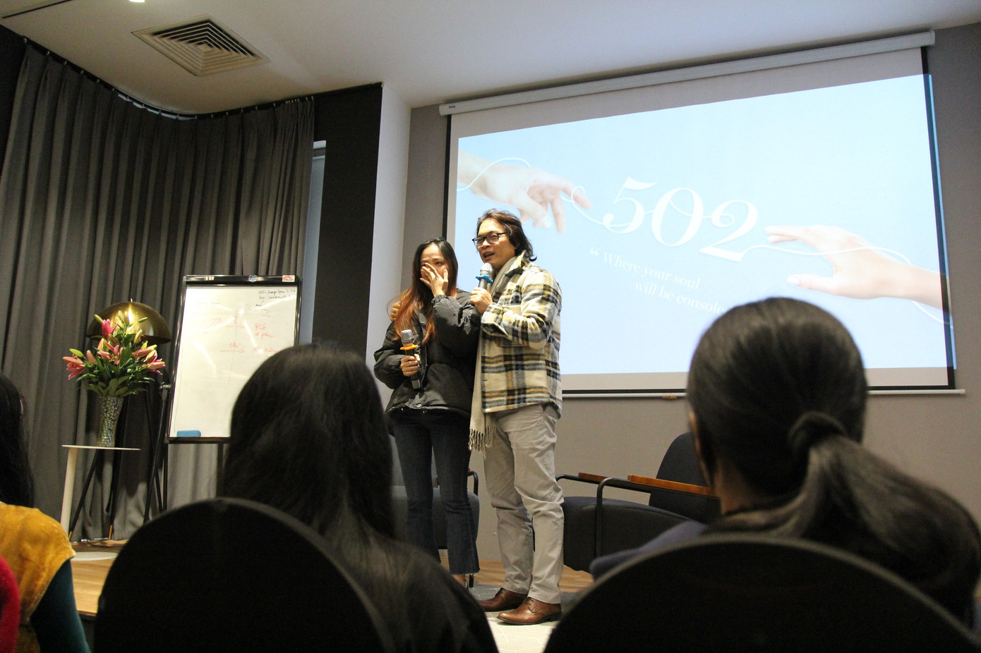 Các bạn trẻ xúc động với những bài học đắt giá tại buổi Workshop. Ảnh 502 Các bạn trẻ xúc động với những bài học đắt giá tại buổi Workshop. Ảnh 502