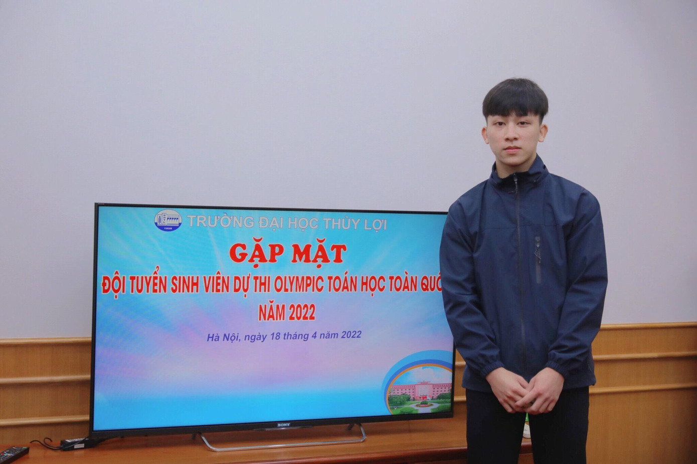 Nguyễn Đình Hạnh tham gia môn thi Giải tích tại Kỳ thi Olympic Toán học toàn quốc năm 2022. Nguyễn Đình Hạnh tham gia môn thi Giải tích tại Kỳ thi Olympic Toán học toàn quốc năm 2022.