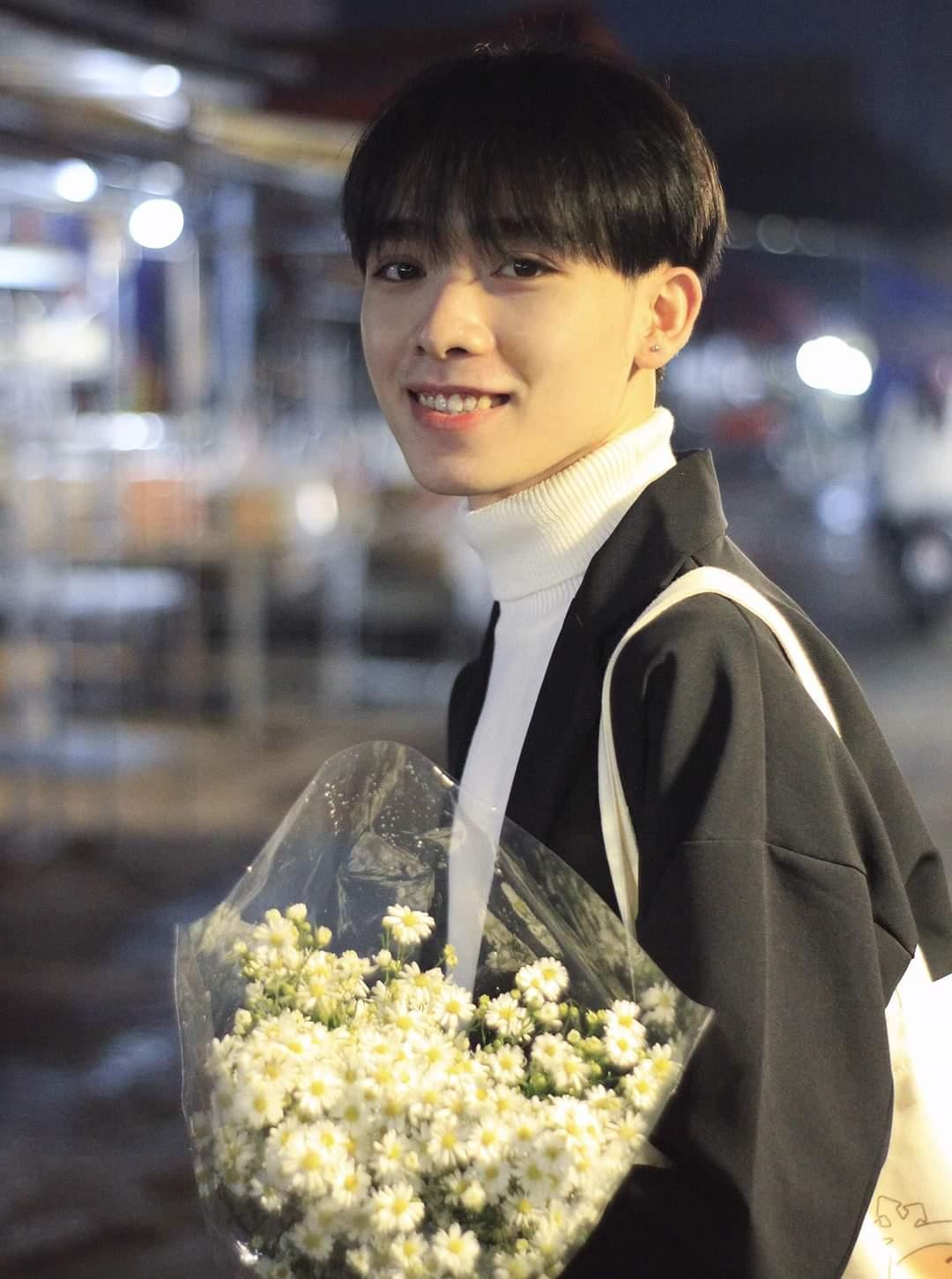 Không chỉ sở hữu gương mặt điển trai, Quốc Toản còn có một thành tích học tập nổi bật.