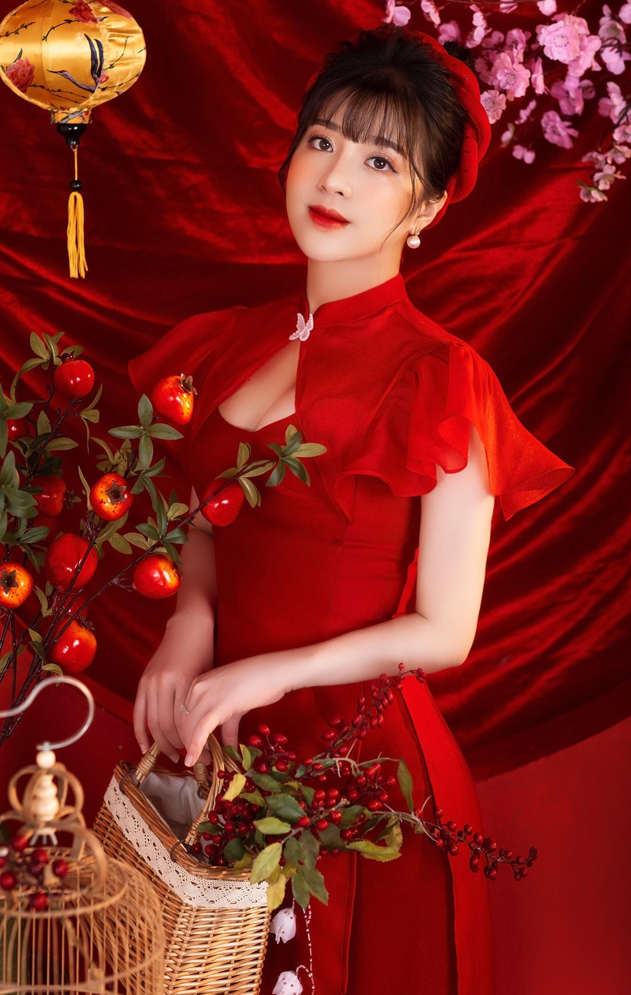 Mỹ Quyên đẹp rạng ngời trong bộ ảnh chào Xuân.