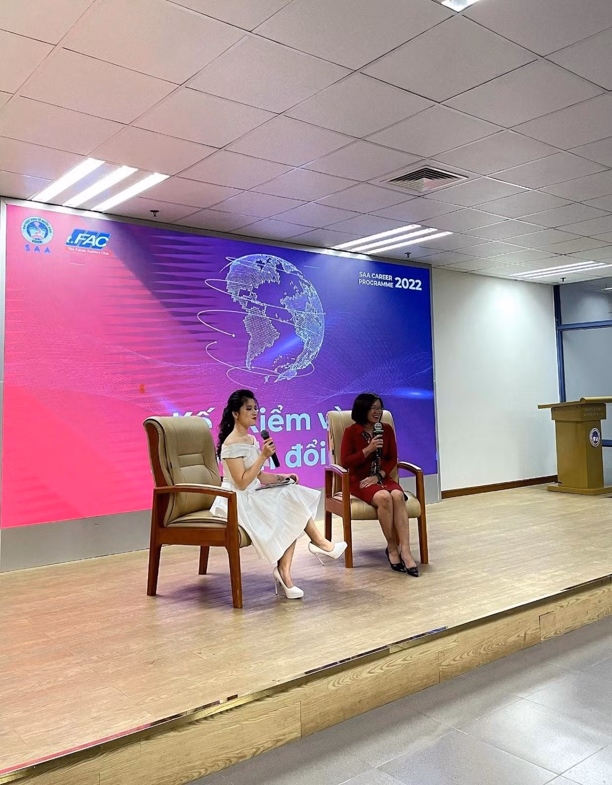 MC Talkshow 1: Kế - Kiểm và Chuyển đổi số - CLB t.FAC – NEU.