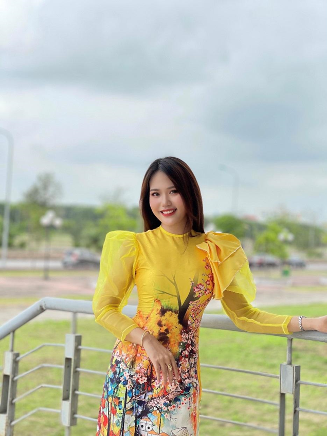 Với những nỗ lực, Phương Trinh đã được tặng thưởng nhiều giấy khen, bằng khen của Ban chấp hành Hội sinh viên Việt Nam Thành phố Hà Nội, khoa và nhà trường.