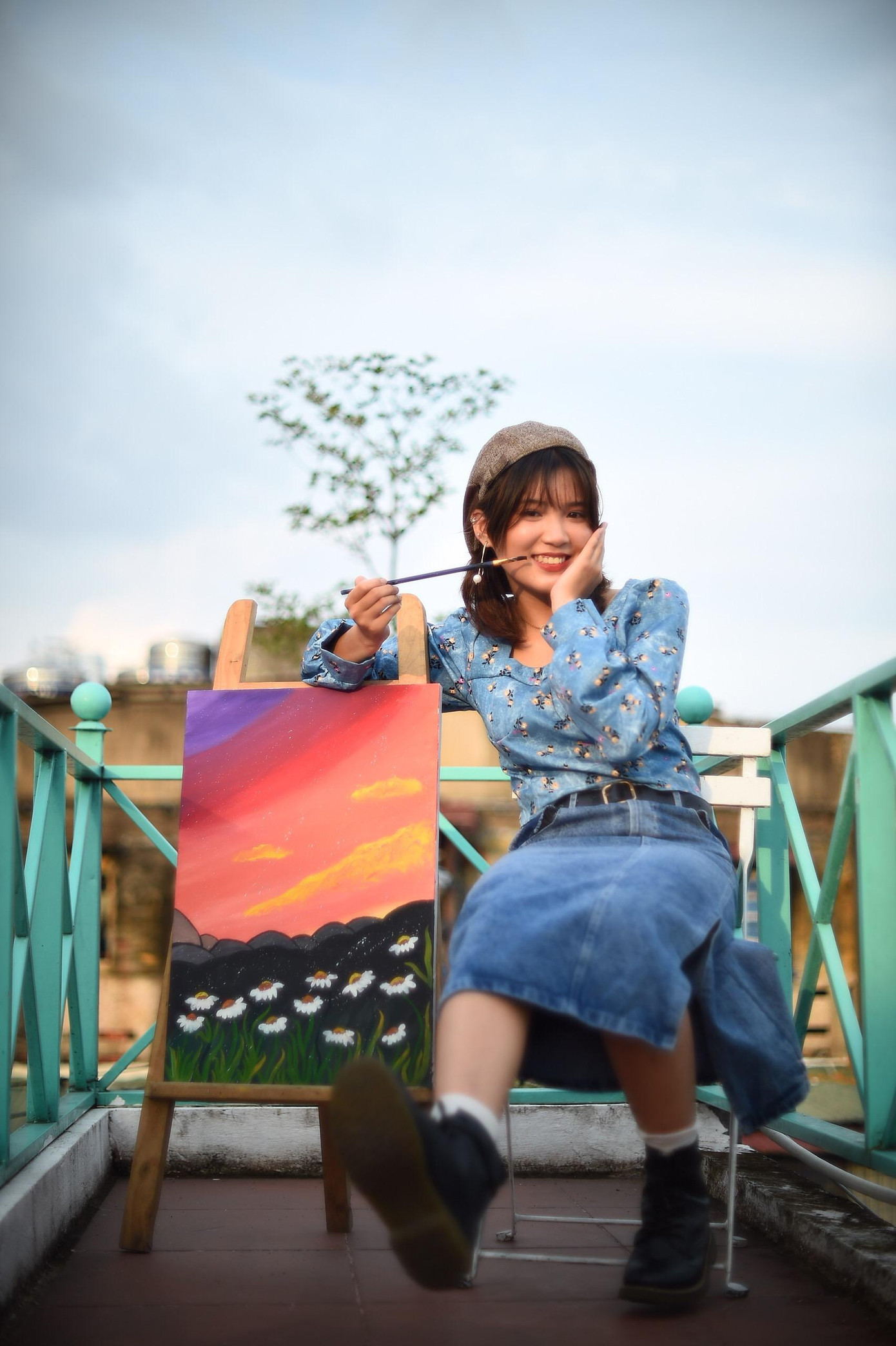 Hội hoạ là cách nuôi dưỡng tâm hồn của Phương Linh. Hội hoạ là cách nuôi dưỡng tâm hồn của Phương Linh.