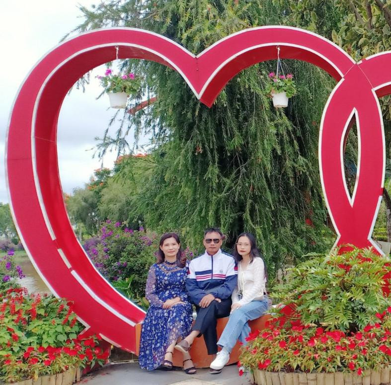 Chuyến đi du lịch vào dịp lễ là khoảng thời gian để Ngọc Ánh và gia đình nghỉ ngơi, quây quần bên nhau sau những ngày làm việc mệt mỏi.