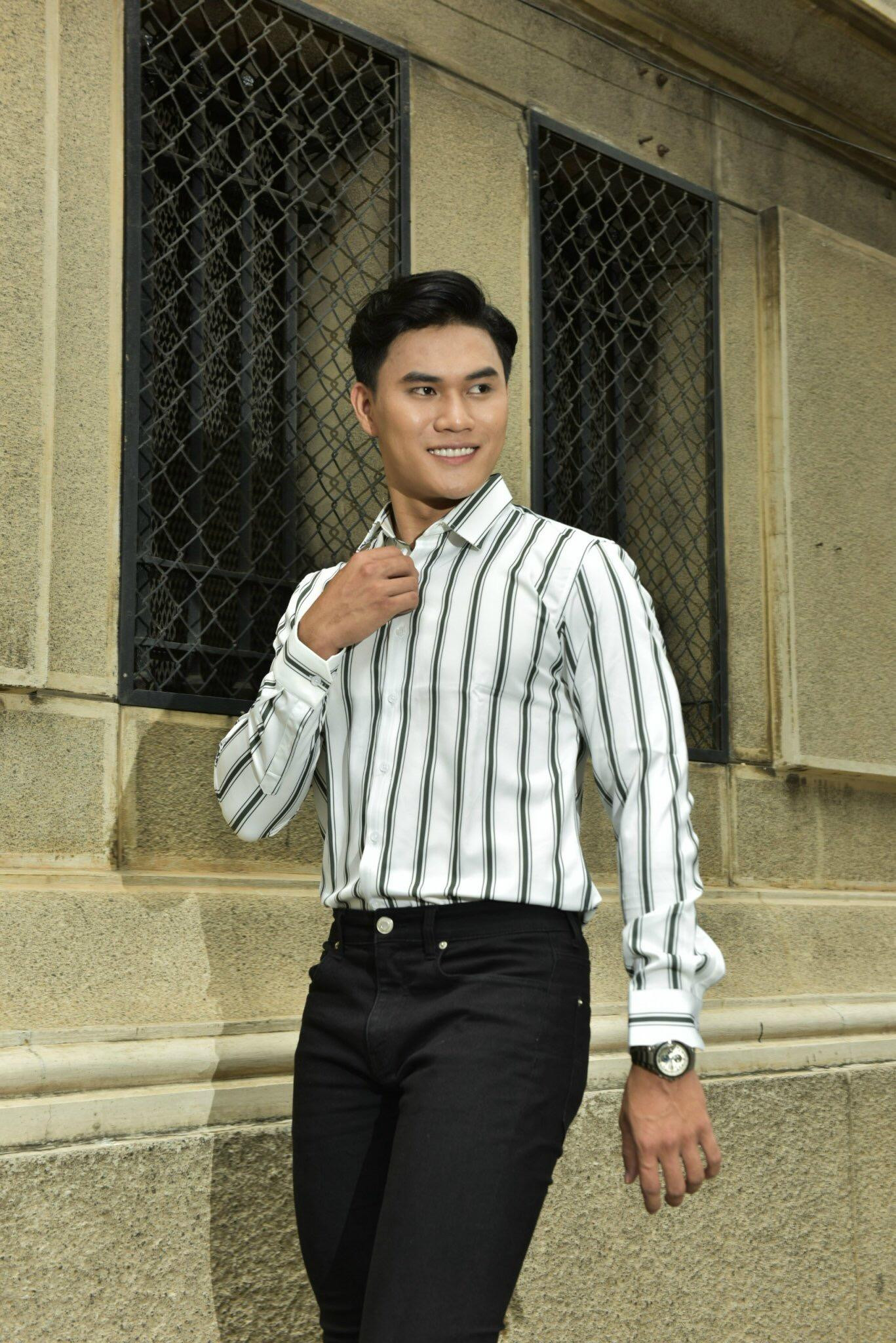 Ôm trong mình hoài bão và đam mê, chàng trai sinh năm 2000 không muốn dừng lại ở danh hiệu Quán quân mà luôn muốn phát triển bản thân bay cao bay xa hơn nữa. Ôm trong mình hoài bão và đam mê, chàng trai sinh năm 2000 không muốn dừng lại ở danh hiệu Quán quân mà luôn muốn phát triển bản thân bay cao bay xa hơn nữa.