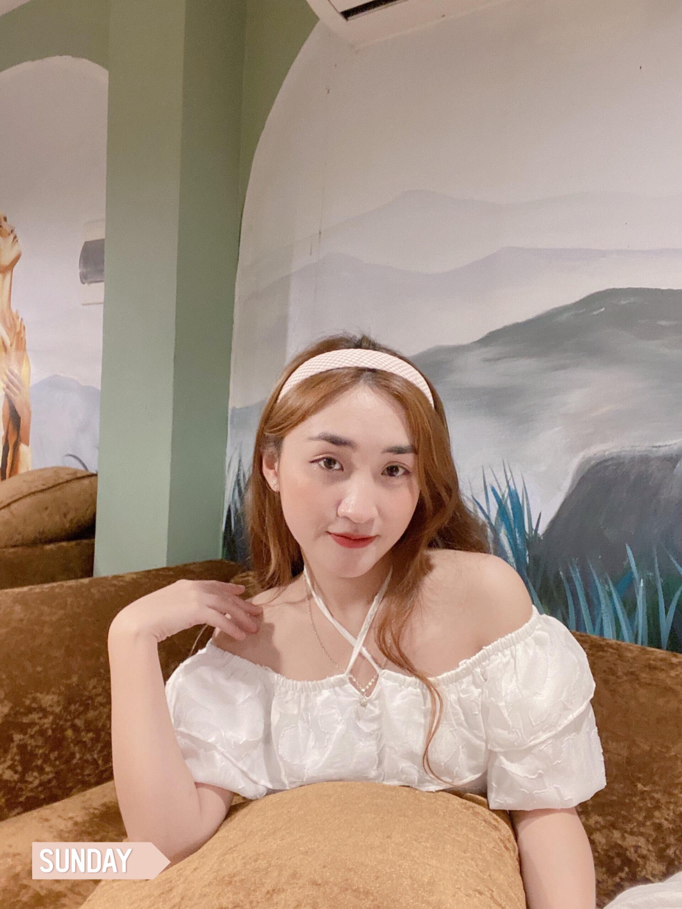 Kiều đã có 3 năm liên tiếp nhận học bổng khuyến khích học tập của nhà trường. Kiều đã có 3 năm liên tiếp nhận học bổng khuyến khích học tập của nhà trường.