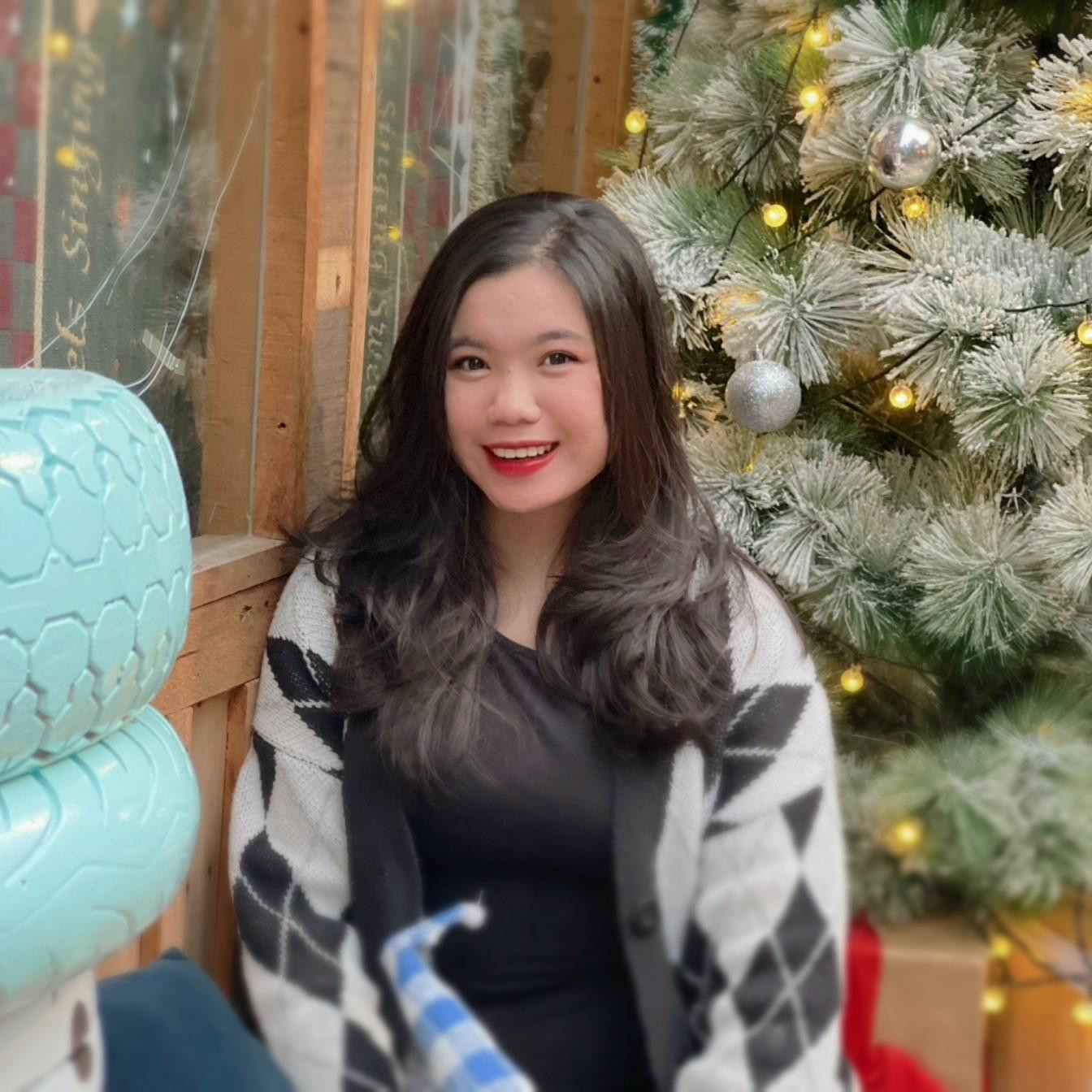 Lê Thị Song Quỳnh (2002) sinh viên lớp Y khoa K53E, trường Đại học Y Dược, Đại học Thái Nguyên. Lê Thị Song Quỳnh (2002) sinh viên lớp Y khoa K53E, trường Đại học Y Dược, Đại học Thái Nguyên.