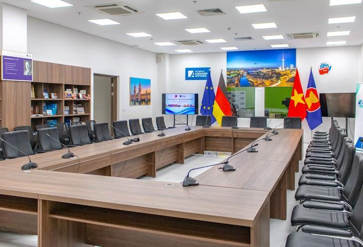 Phòng hội thảo Berlin tại Học viện Ngoại giao. Ảnh: Hữu Sơn Phòng hội thảo Berlin tại Học viện Ngoại giao. Ảnh: Hữu Sơn