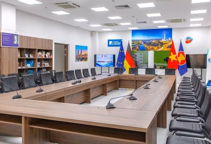 Phòng hội thảo Berlin tại Học viện Ngoại giao. Ảnh: Hữu Sơn