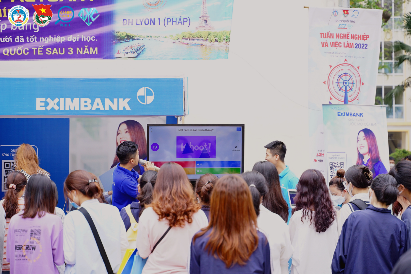 Các gian trại định hướng nghề nghiệp thu hút sự chú ý của sinh viên. Các gian trại định hướng nghề nghiệp thu hút sự chú ý của sinh viên.