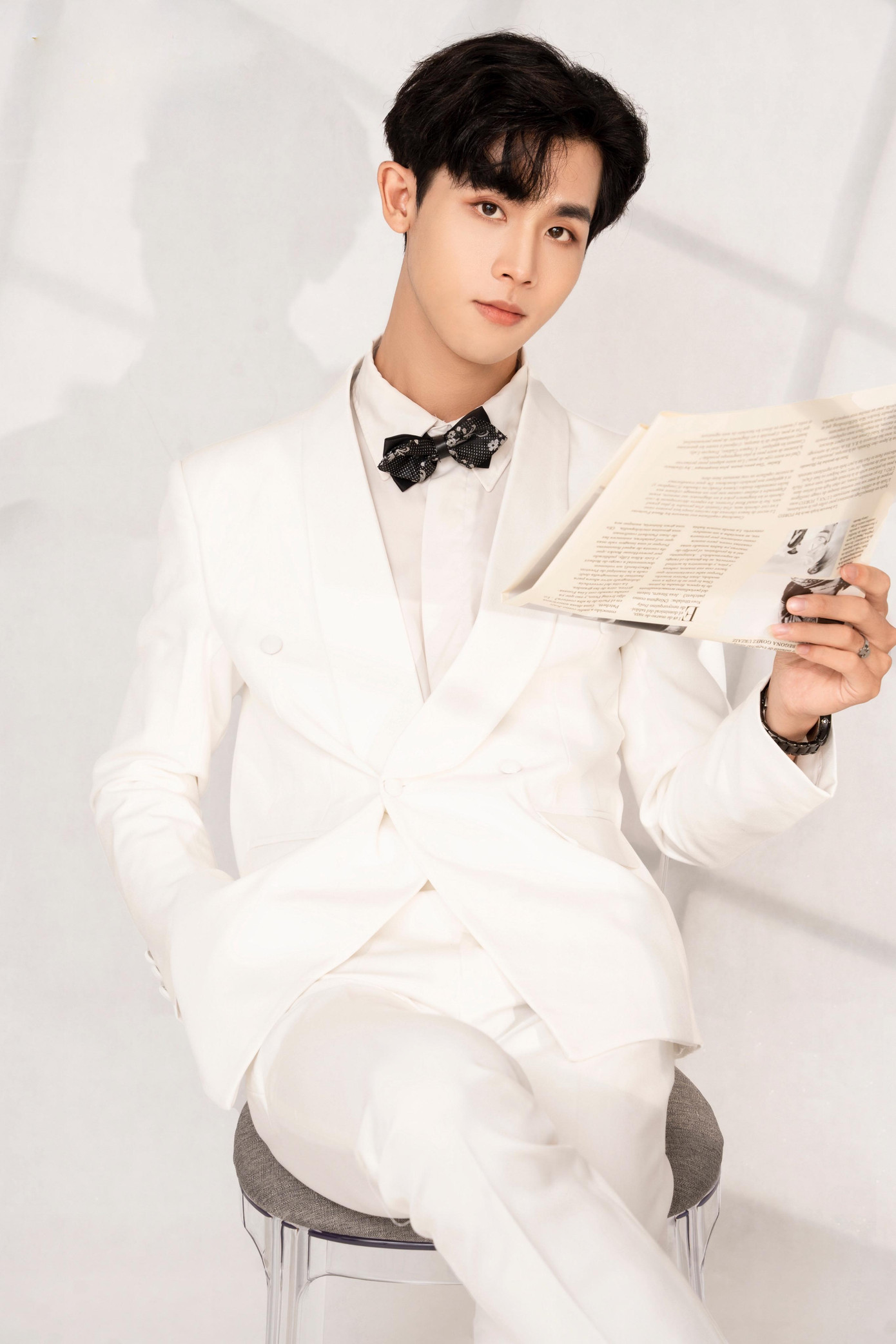 Nguyễn Văn Cảnh (sinh năm 1999) đang là sinh viên năm cuối khoa Ngữ Văn tại trường Đại học Sư phạm Hà Nội. Nguyễn Văn Cảnh (sinh năm 1999) đang là sinh viên năm cuối khoa Ngữ Văn tại trường Đại học Sư phạm Hà Nội.