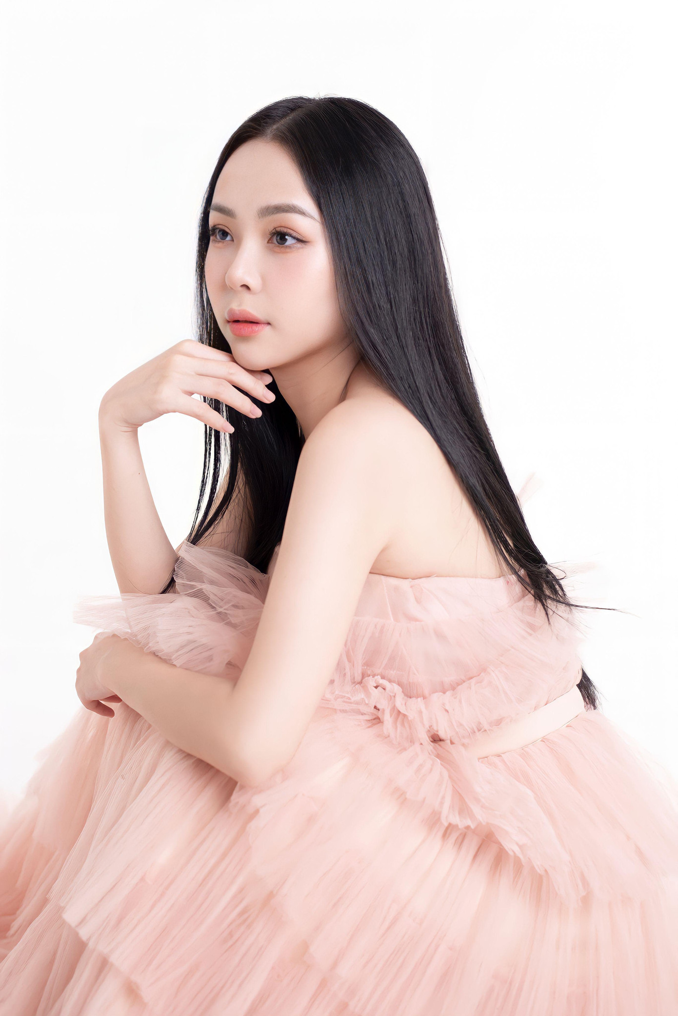 Nếu đã là “bạn đời’’ thì vị trí tốt nhất là đồng hành, vì có đồng hành mới có thể thông cảm và chia sẻ.