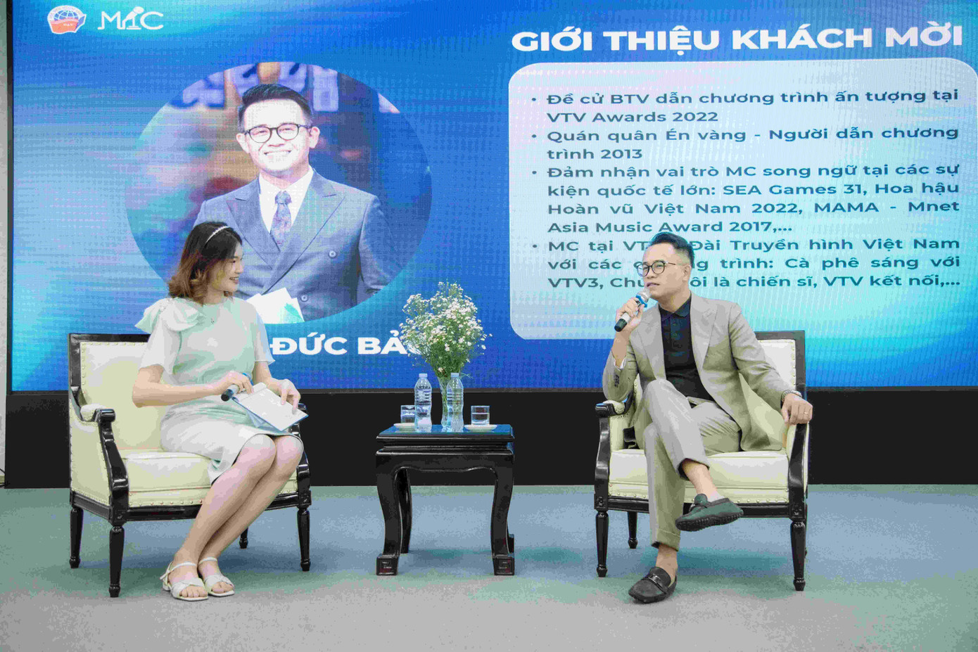 MC Workshop "ROAD TO LUMINOUS" cùng MC_BTV Đức Bảo. MC Workshop "ROAD TO LUMINOUS" cùng MC_BTV Đức Bảo.