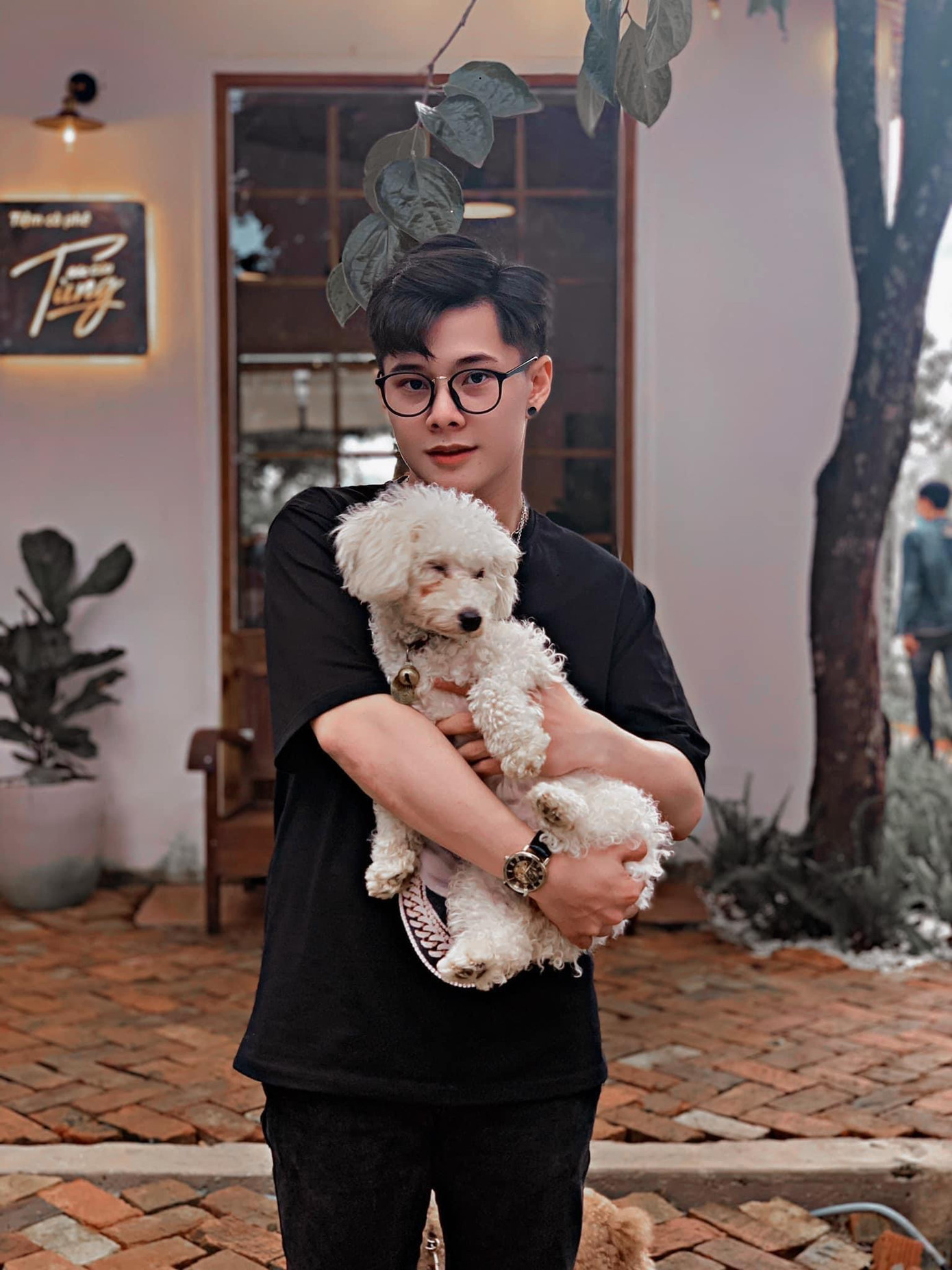 Những lời góp ý đó nếu thấy tốt và có tính xây dựng mình sẽ tiếp nhận, còn nếu không thì nên bỏ qua.