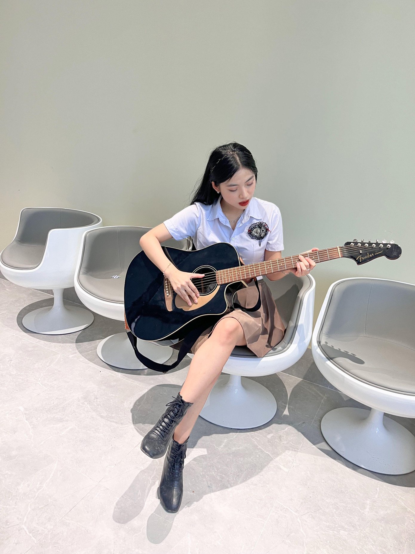 Bên cạnh những sở thích cá nhân thì đam mê lớn nhất của Khánh Vân đó là học tập và làm việc, cô bạn là một người rất coi trọng việc học và học có kỉ luật.