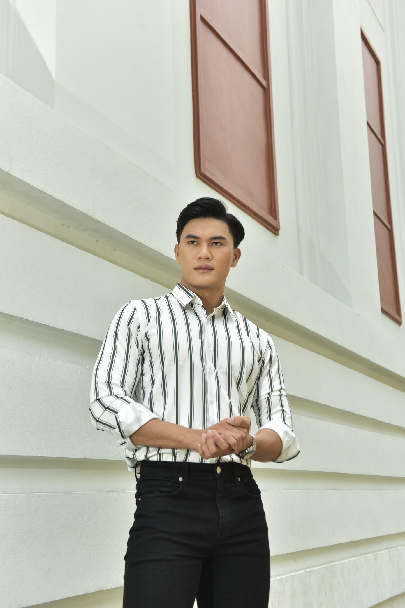 Nguyễn Hữu Anh sinh năm 2000, đến từ Quảng Ngãi. Sau khi đăng quang ngôi vị Quán quân Vietnam Fitness Model 2021, Hữu Anh quyết định chuyển vào TP. HCM để sinh sống và thuận tiện cho việc học tập, rèn luyện bản thân. Nguyễn Hữu Anh sinh năm 2000, đến từ Quảng Ngãi. Sau khi đăng quang ngôi vị Quán quân Vietnam Fitness Model 2021, Hữu Anh quyết định chuyển vào TP. HCM để sinh sống và thuận tiện cho việc học tập, rèn luyện bản thân.