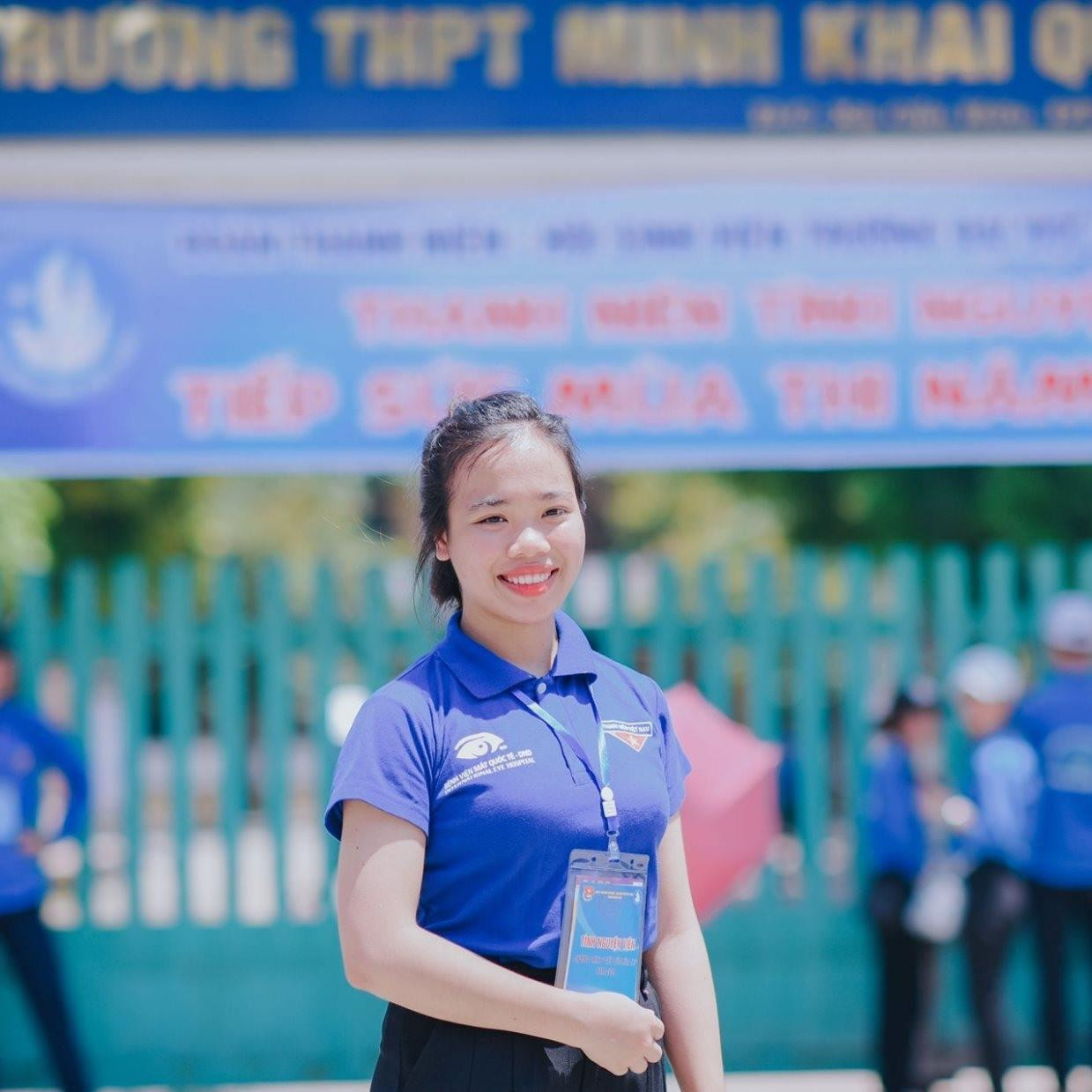 Bích Liên chia sẻ: "May mắn đã đến với mình sau bao cố gắng, mình đã được tín nhiệm được bầu làm Phó Chủ tịch Hội Sinh viên trường Đại học Lâm nghiệp khóa XIII."