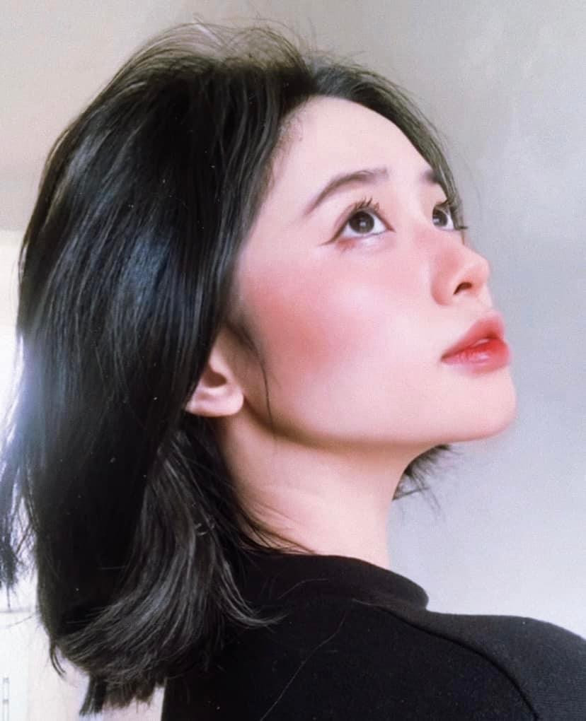 Triệu Hoàng Anh – sính viên năm thứ nhất ngành Quan hệ Công chúng, trường Đại học Kinh tết Quốc dân.