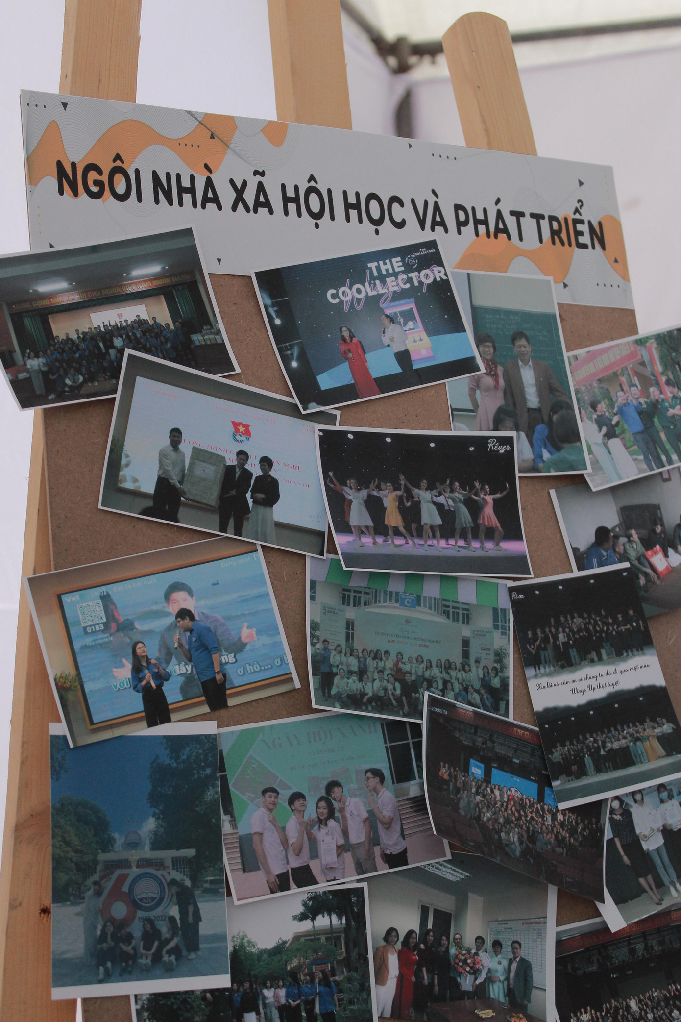 Những kỉ niệm cùng ngôi nhà chung khoa Xã hội học và Phát triển. Những kỉ niệm cùng ngôi nhà chung khoa Xã hội học và Phát triển.