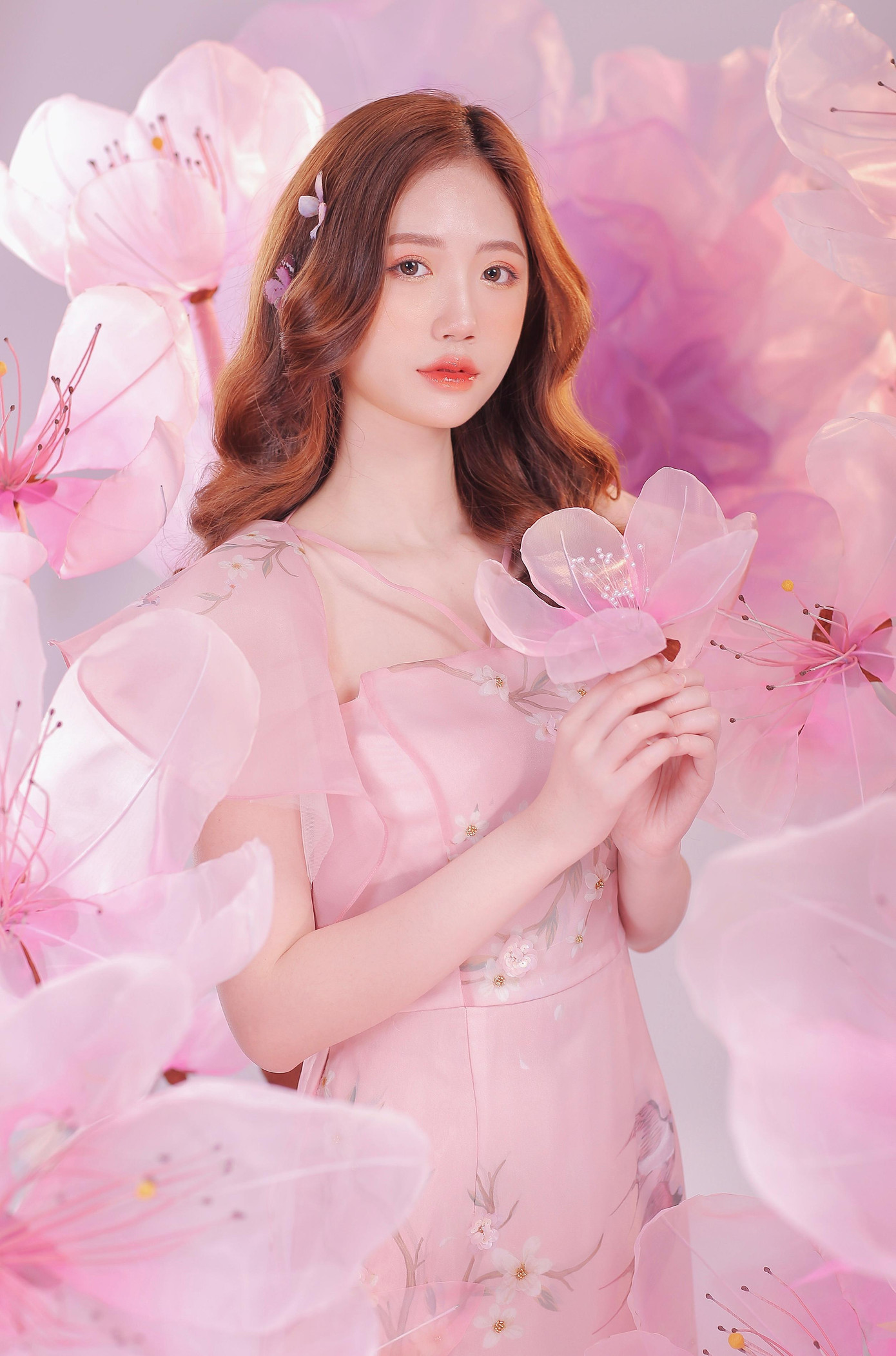 Lan Nhi hiện là sinh viên Trường Quốc tế - Đại học Quốc gia Hà Nội. Ảnh: Ngô Văn Long