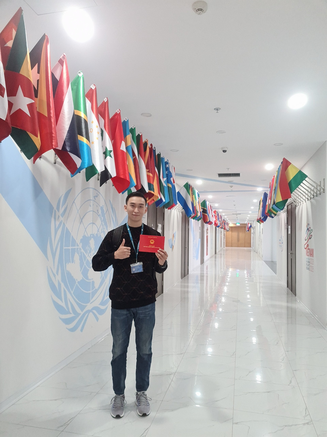 Nguyễn Minh Thái hiện đang theo học tại Học viện Ngoại giao. Nguyễn Minh Thái hiện đang theo học tại Học viện Ngoại giao.