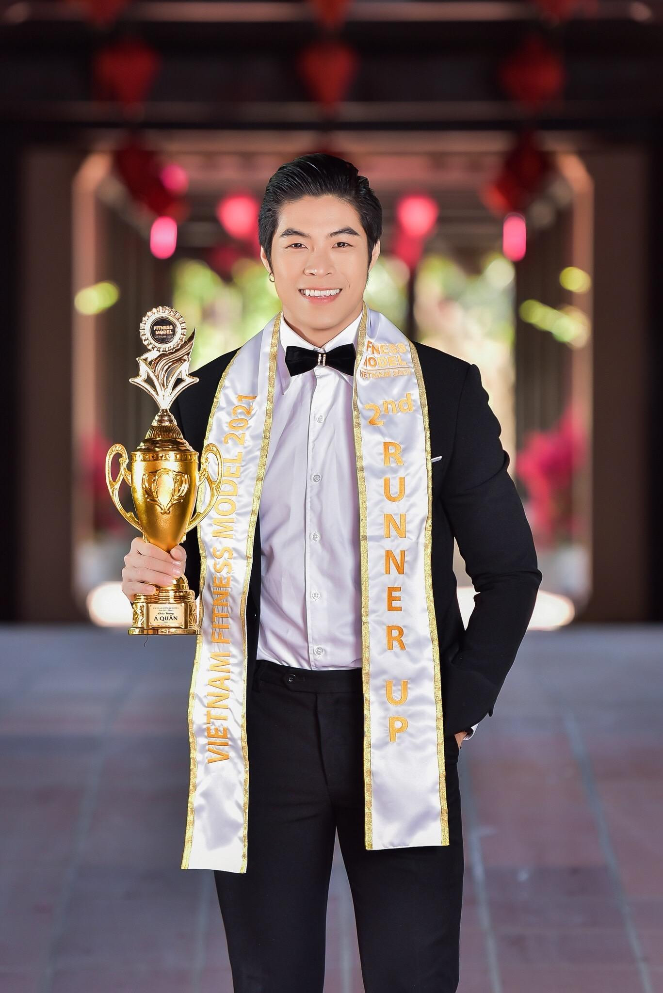 Á quân 2 cuộc thi Người mẫu Thể hình Việt Nam 2021 - Việt Hoàng. Á quân 2 cuộc thi Người mẫu Thể hình Việt Nam 2021 - Việt Hoàng.
