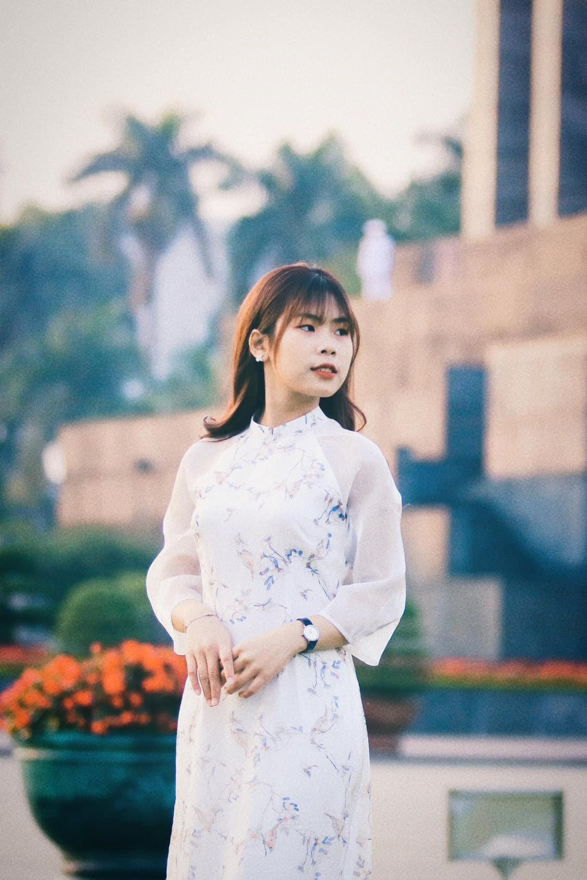 Thu Huyền nghe theo định hướng của gia đình, trở thành một Nhà giáo tương lai.