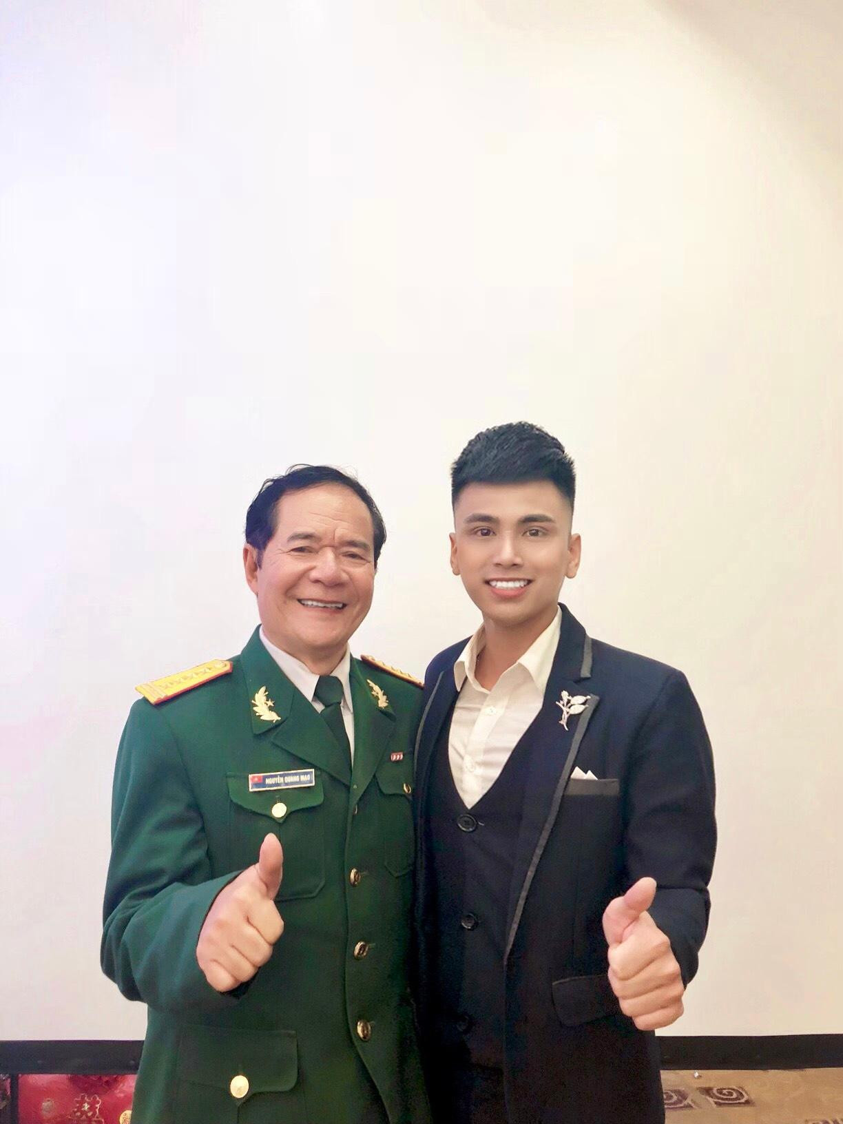 Đại tá NSƯT Quang Mạo là thầy giáo giảng dạy chuyên ngành của Thiện.