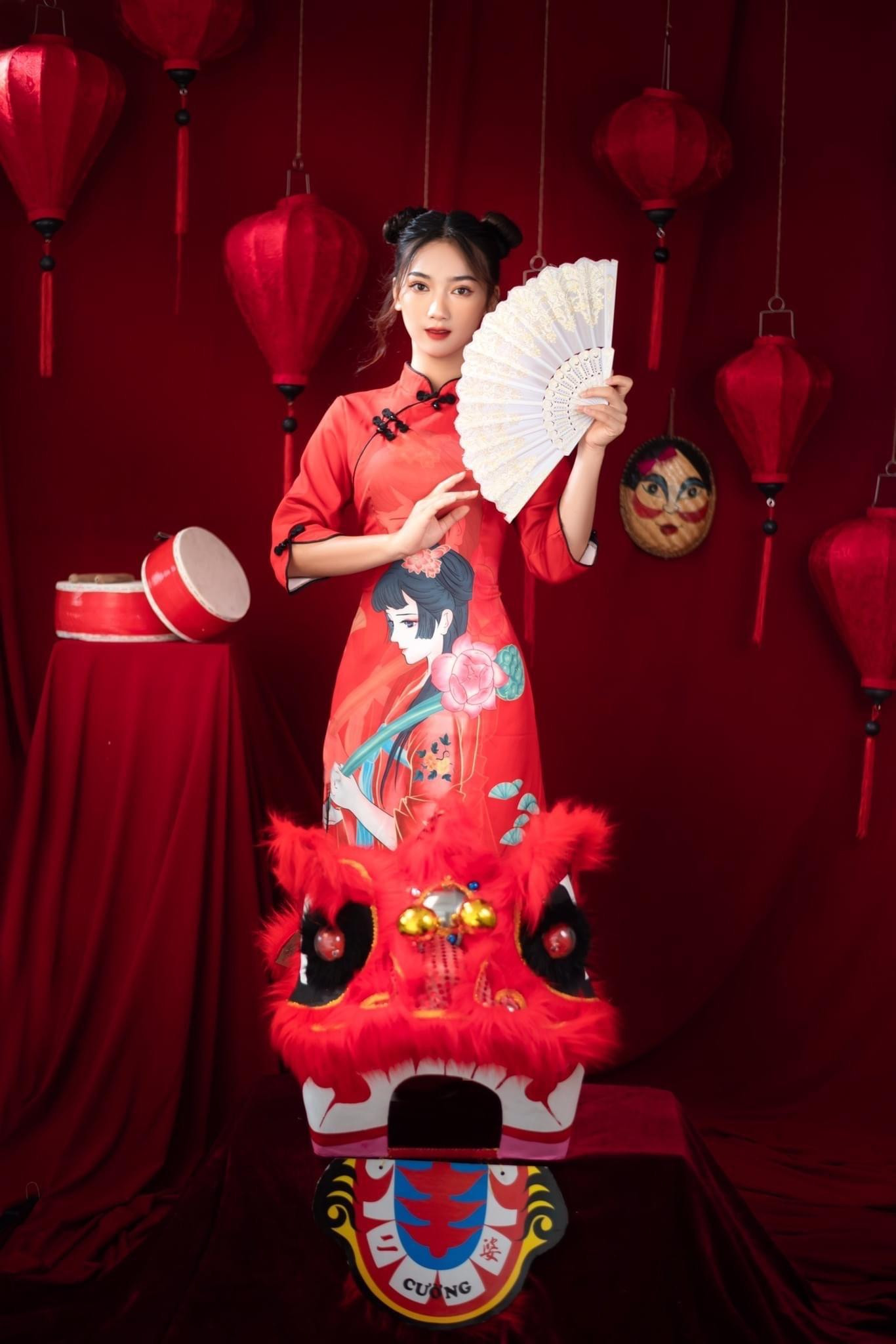 Trong công việc lẫn học tập, Thúy Hằng luôn chủ động học hỏi với mong muốn có thể chạm tới ước mơ của bản thân.