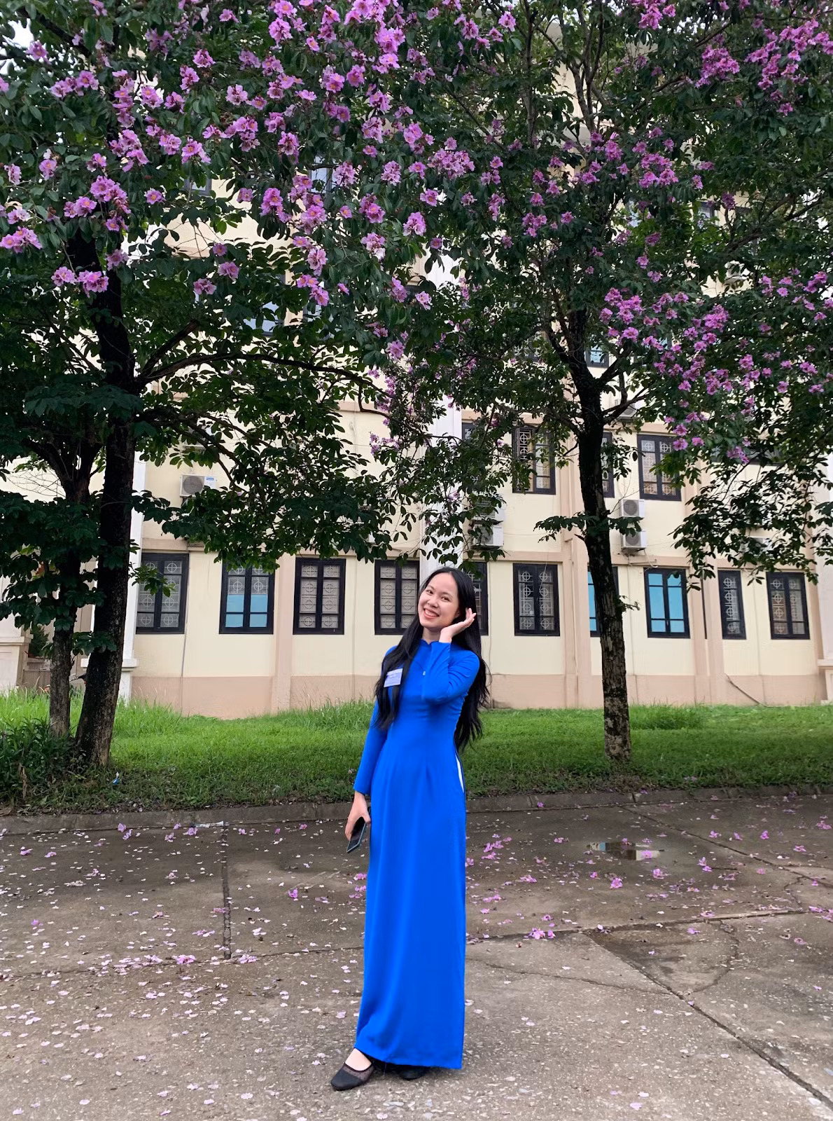 “Tuổi trẻ là tuổi của tương lai. Muốn có tương lai tốt đẹp thì phải chiếm lấy bằng ý chí và nghị lực của chính bản thân”.