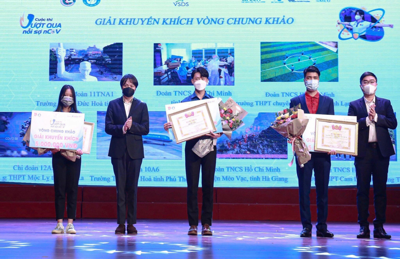 Xuân Anh luôn tiên phong, gương mẫu đi đầu và đạt thành tích cao trong các hoạt động phong trào, hoạt động tình nguyện và trong các cuộc thi.